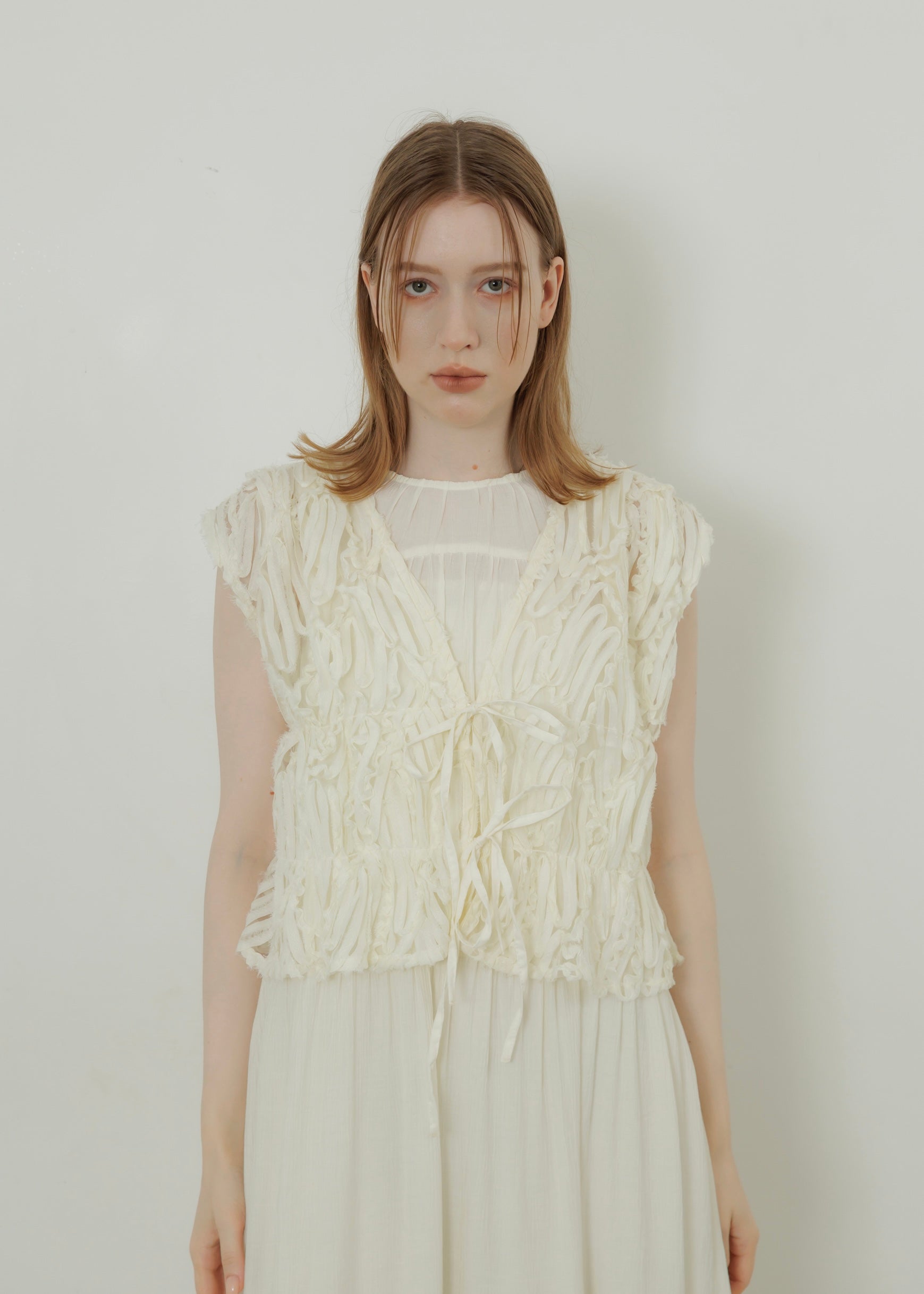 RIBBON LACE VEST