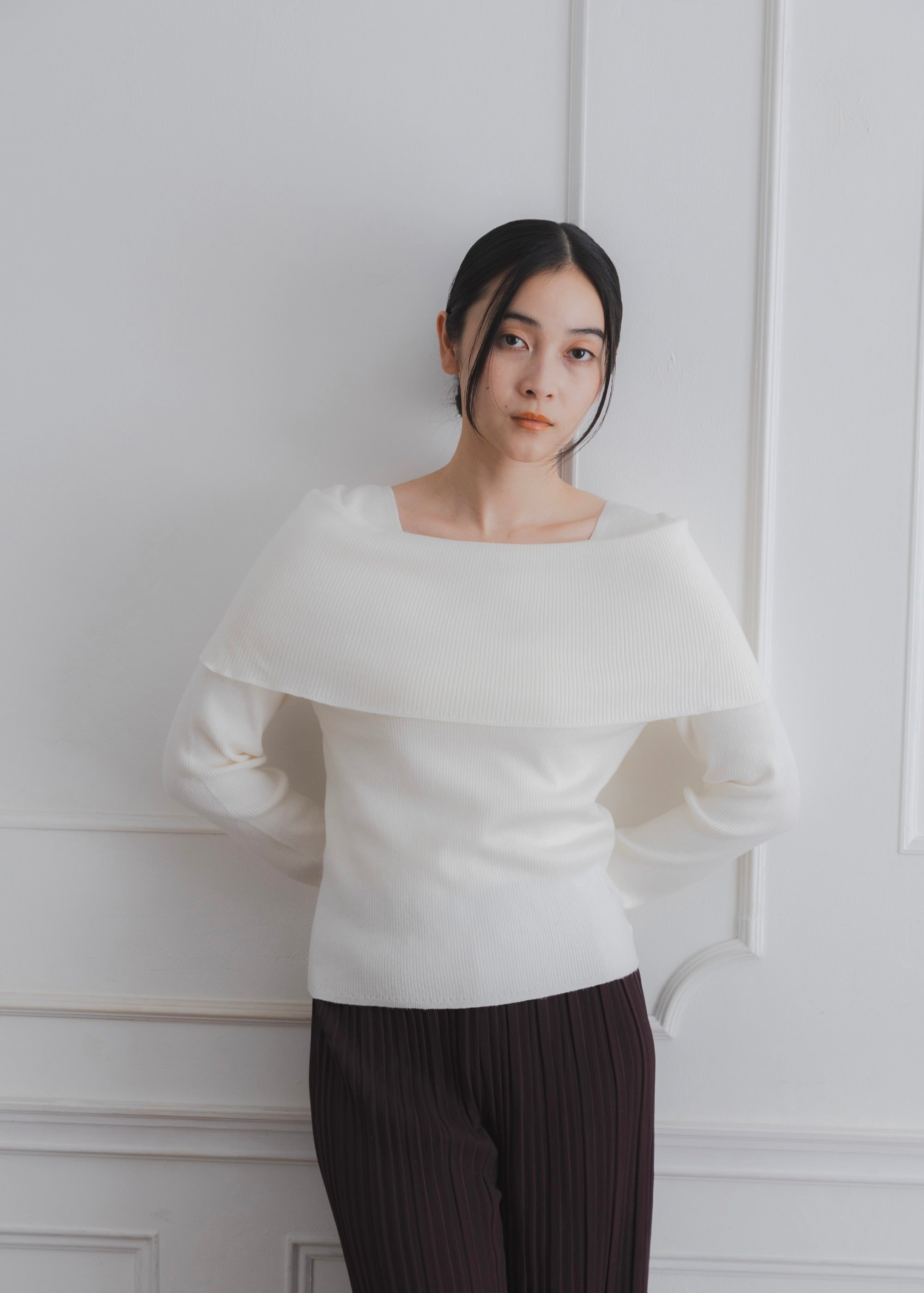 OFF SHOULDER KNIT TOP