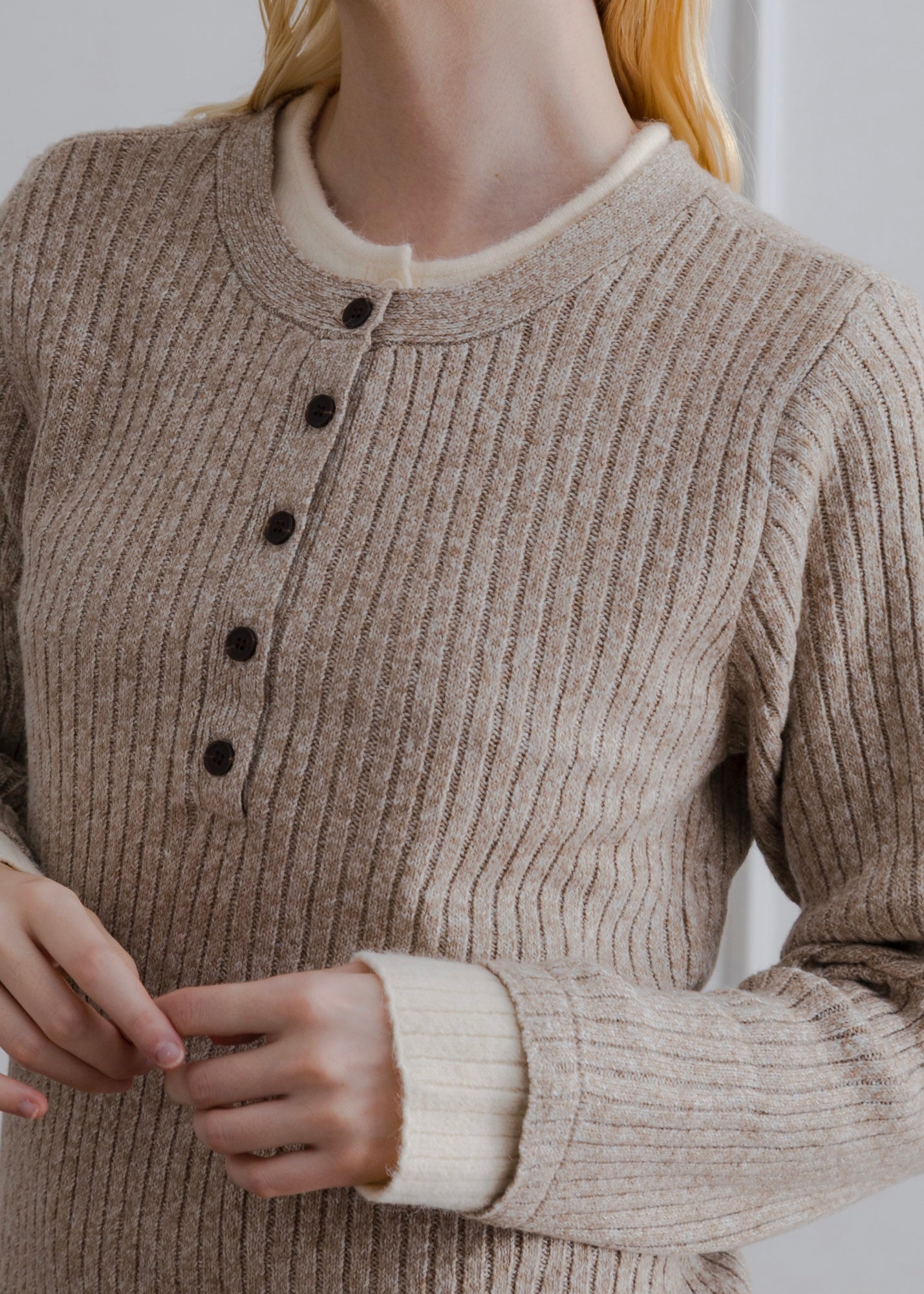 LAYERED MIX KNIT