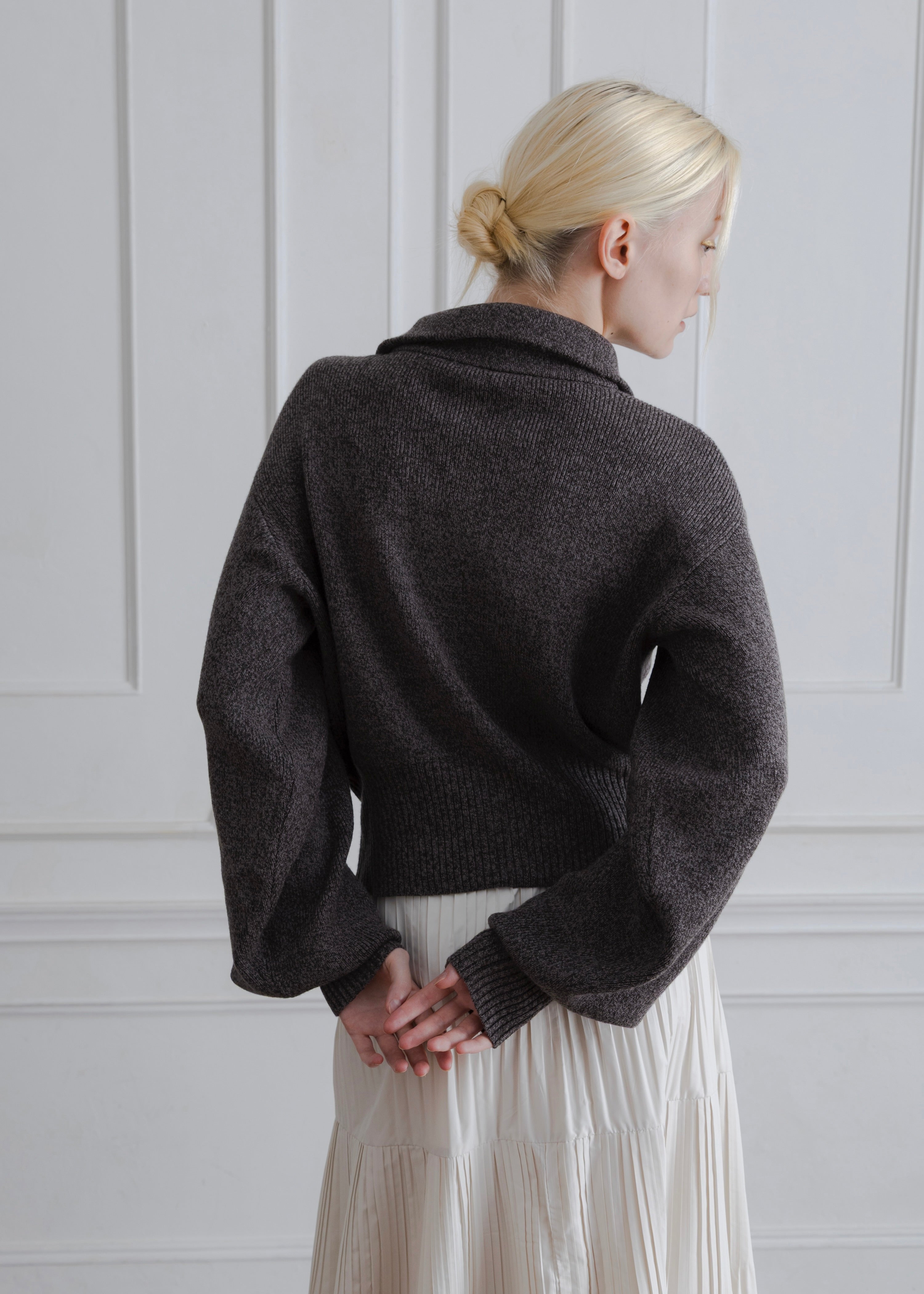 HIGH NECK CARDIGAN