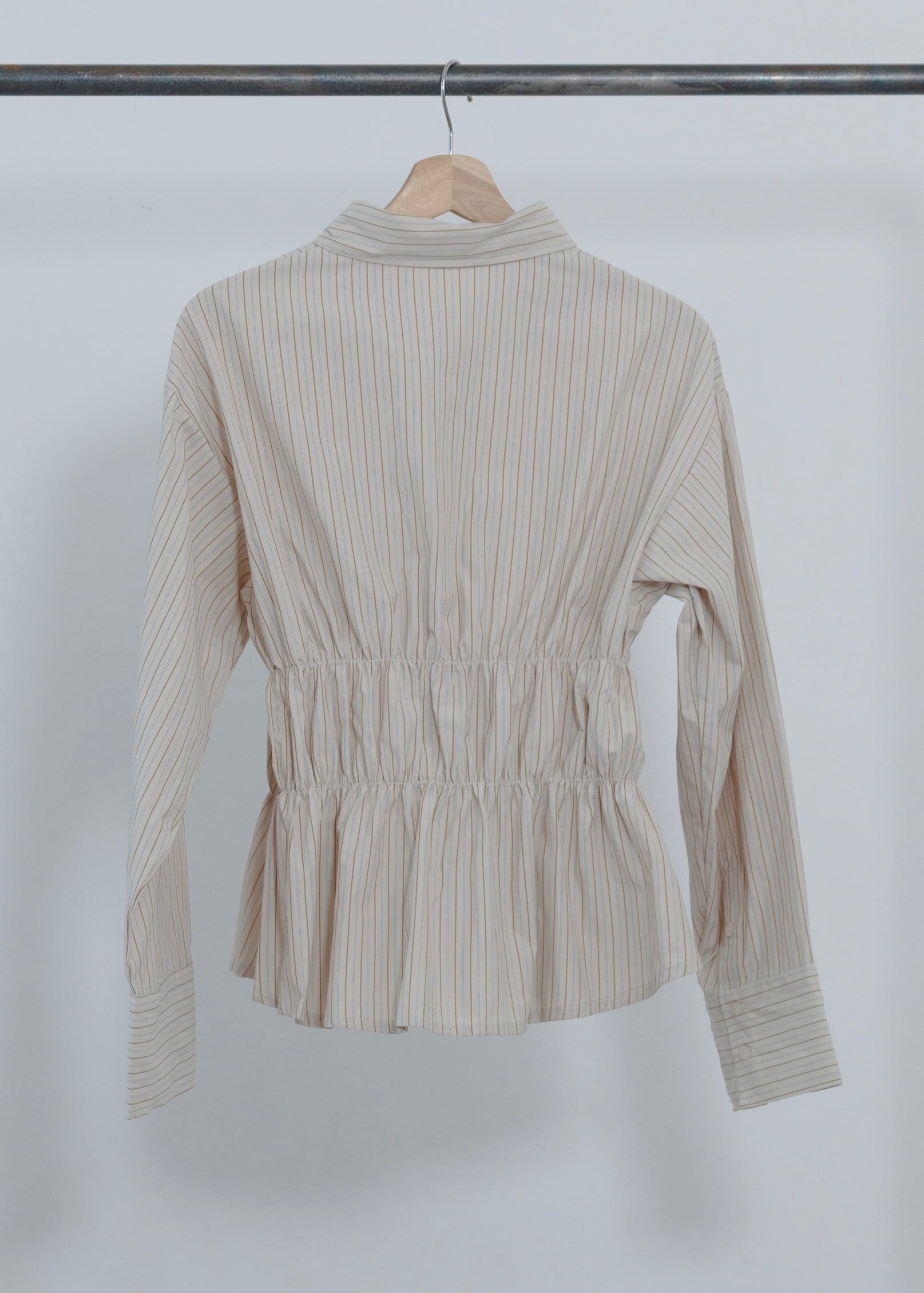 STRIPE SHIRRING SHIRT