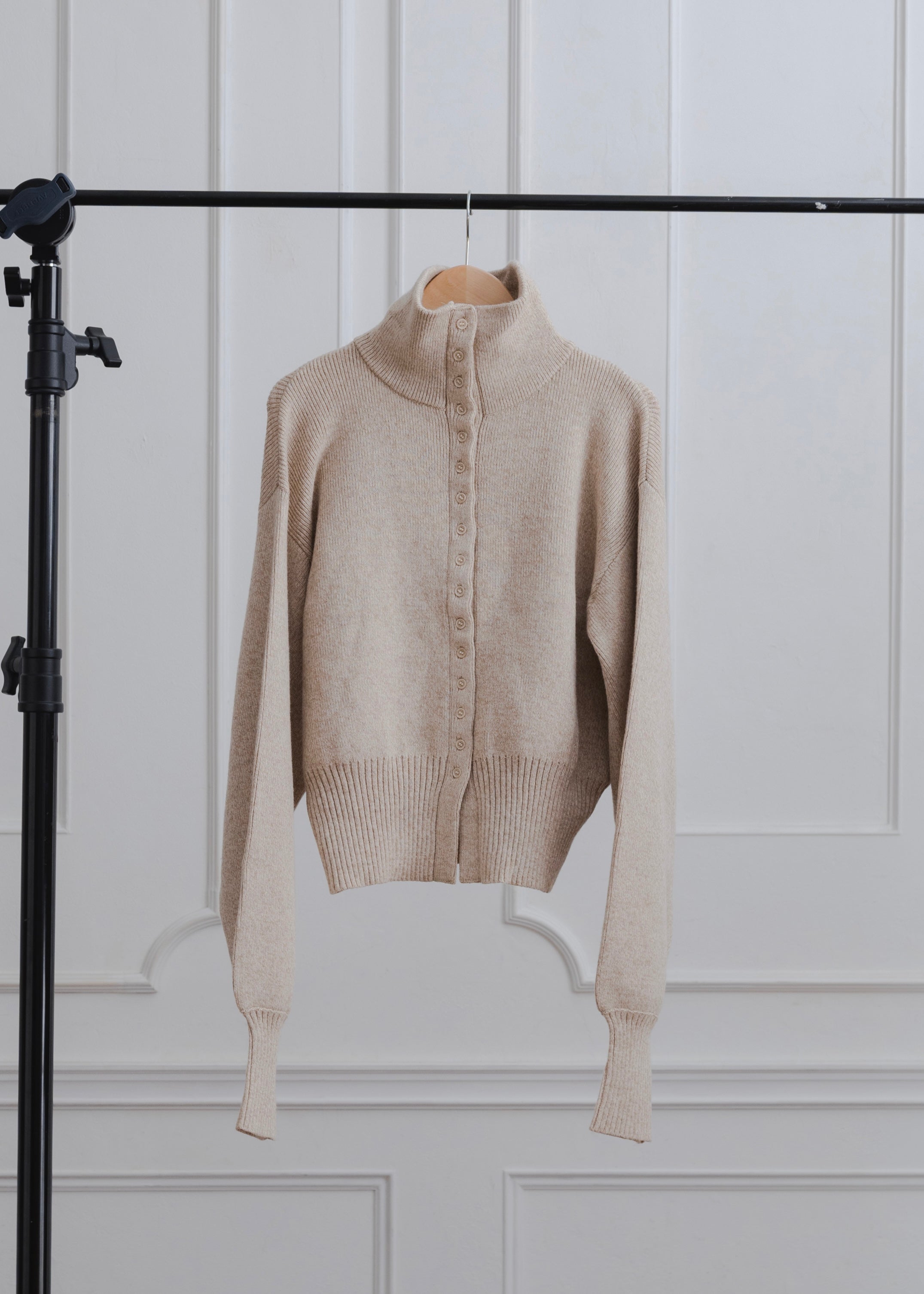 HIGH NECK CARDIGAN