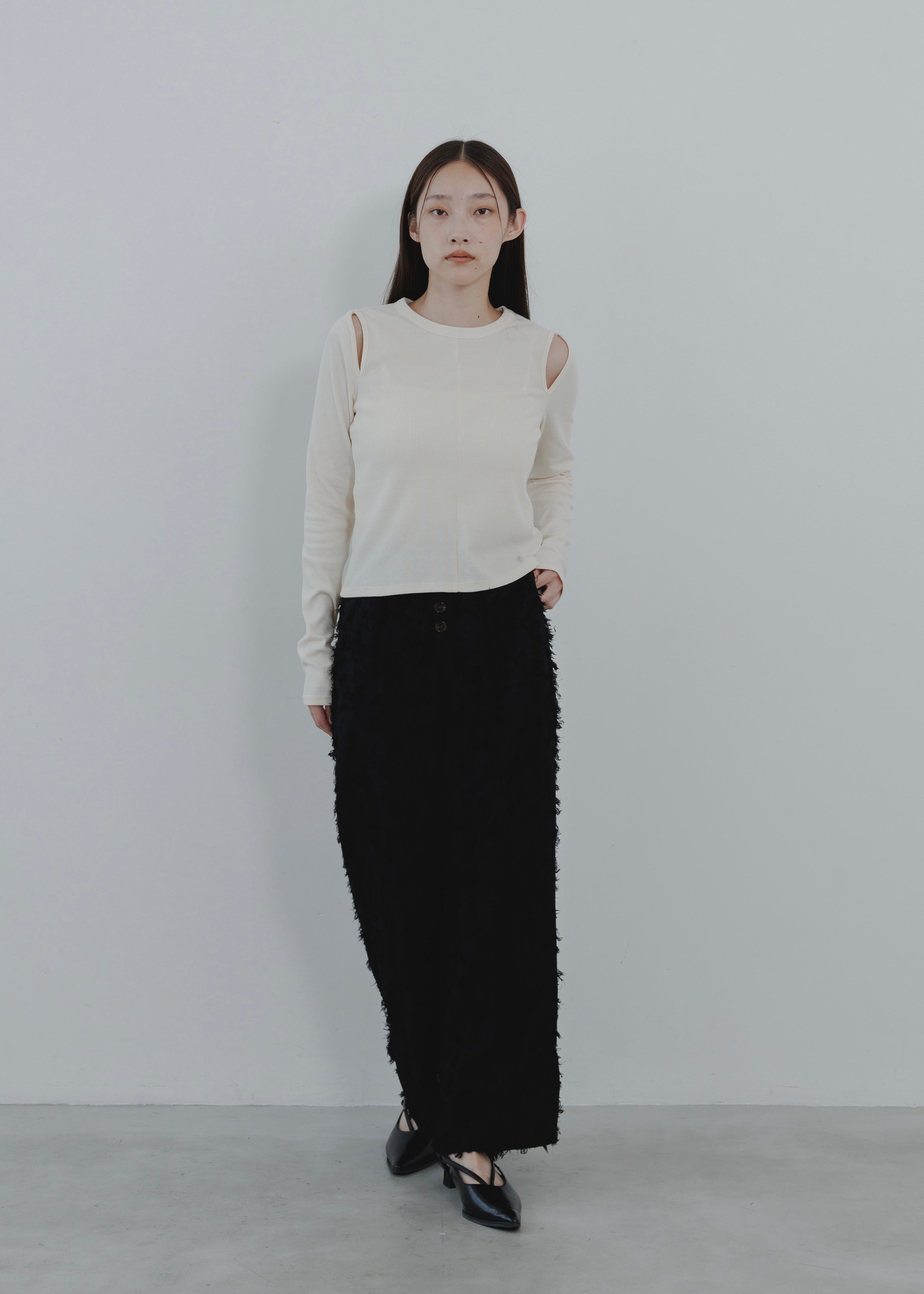 CUT OUT PULLOVER