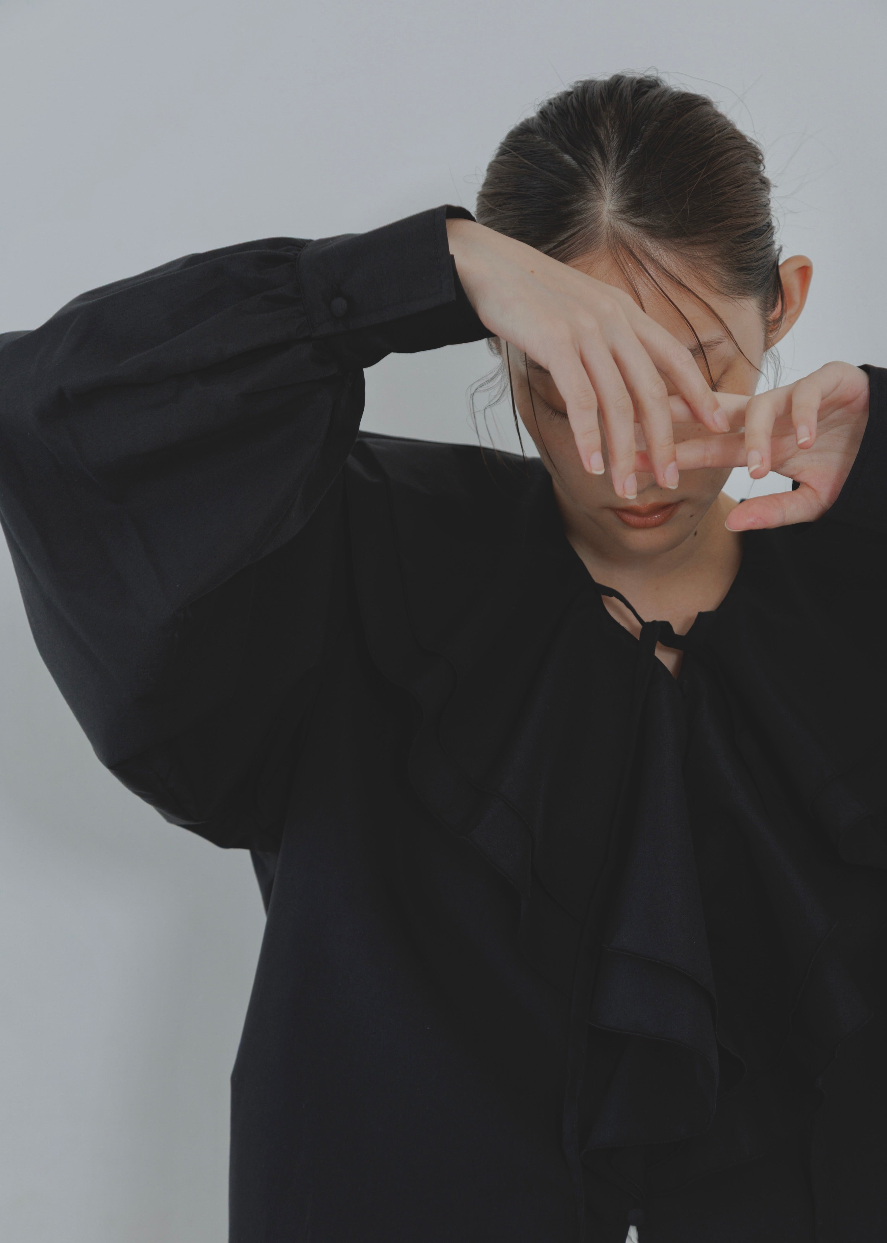 FRILL COLLAR SHIRT