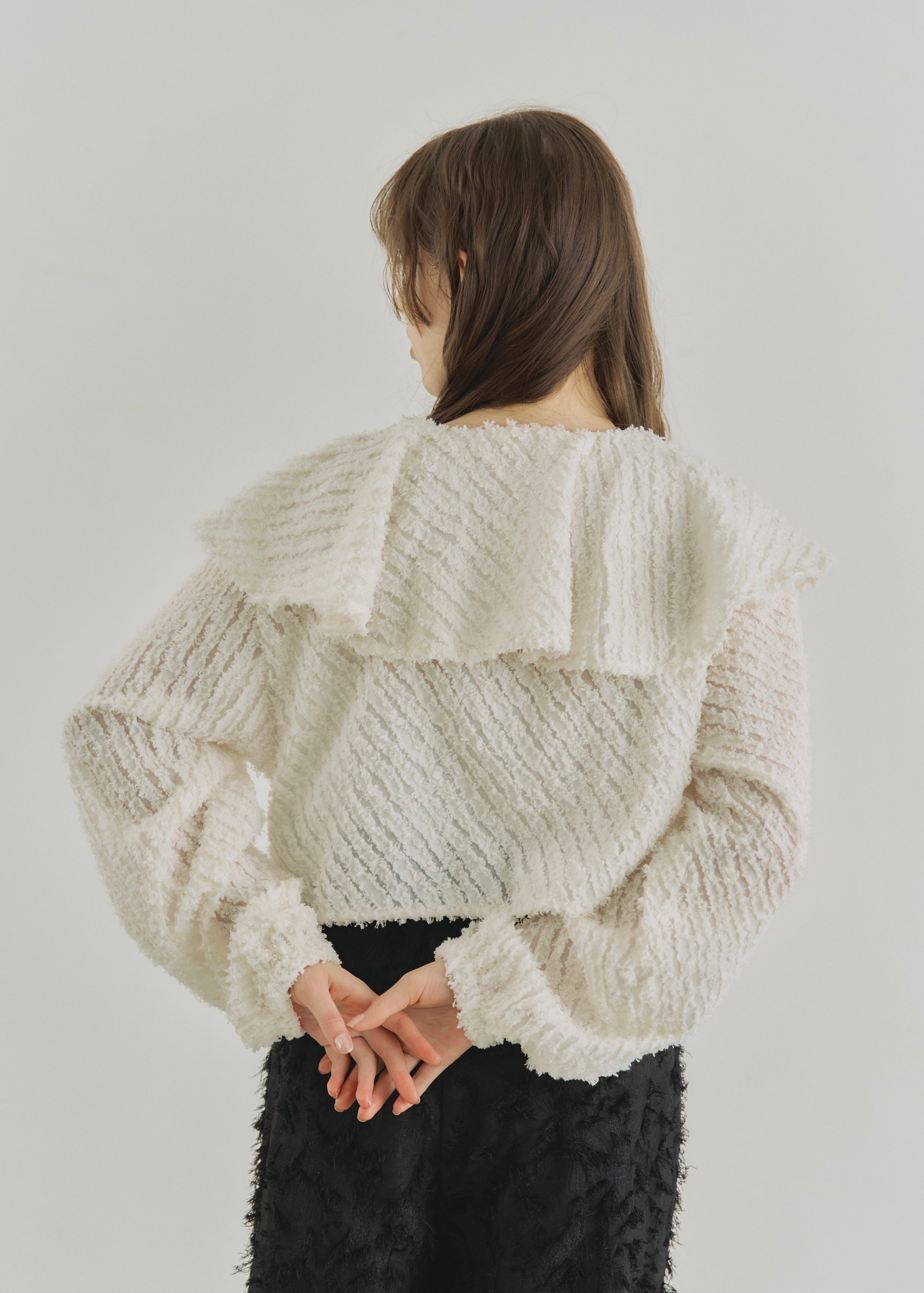 FRINGE CROPPED BLOUSE
