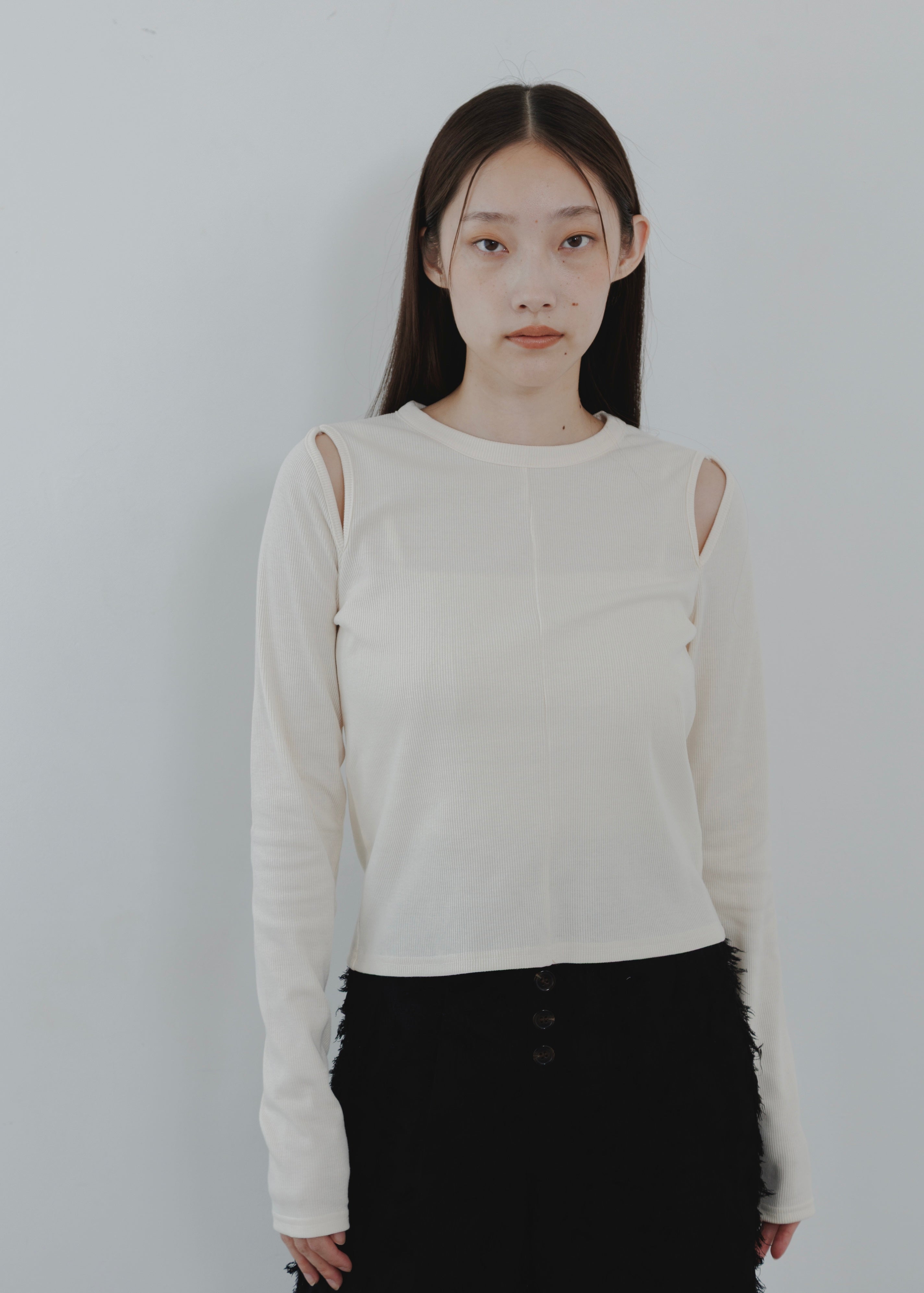 CUT OUT PULLOVER