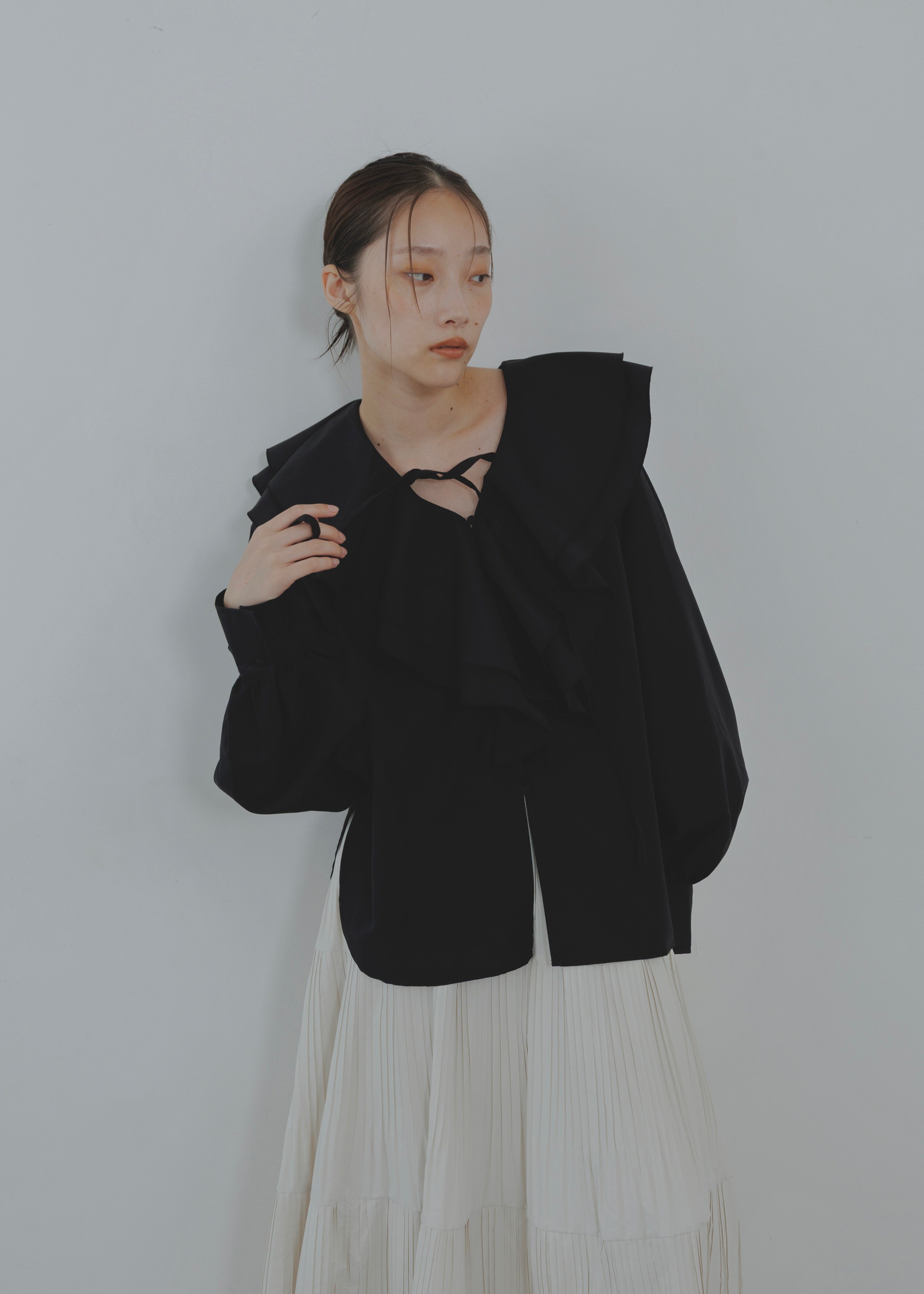 FRILL COLLAR SHIRT