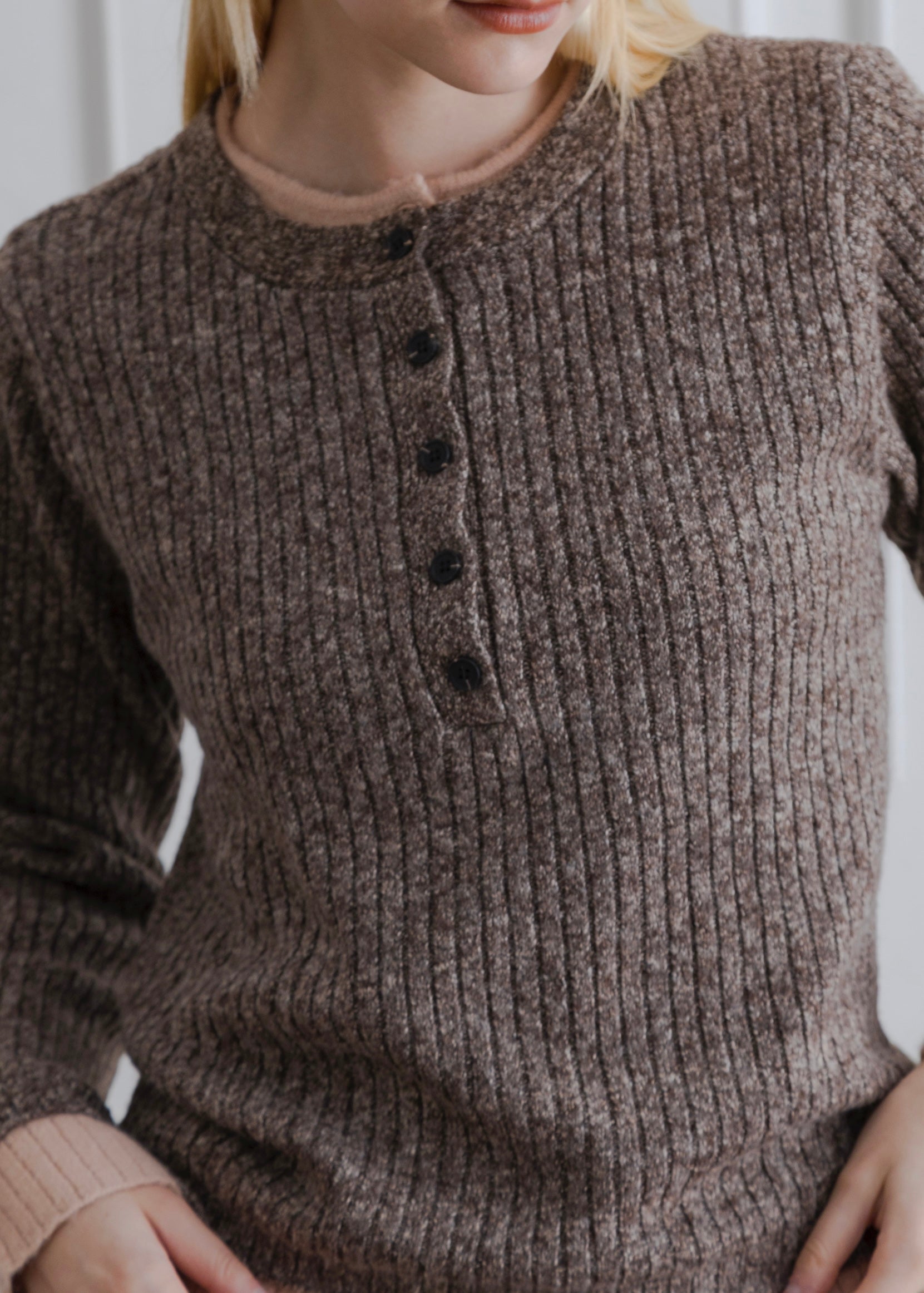 LAYERED MIX KNIT