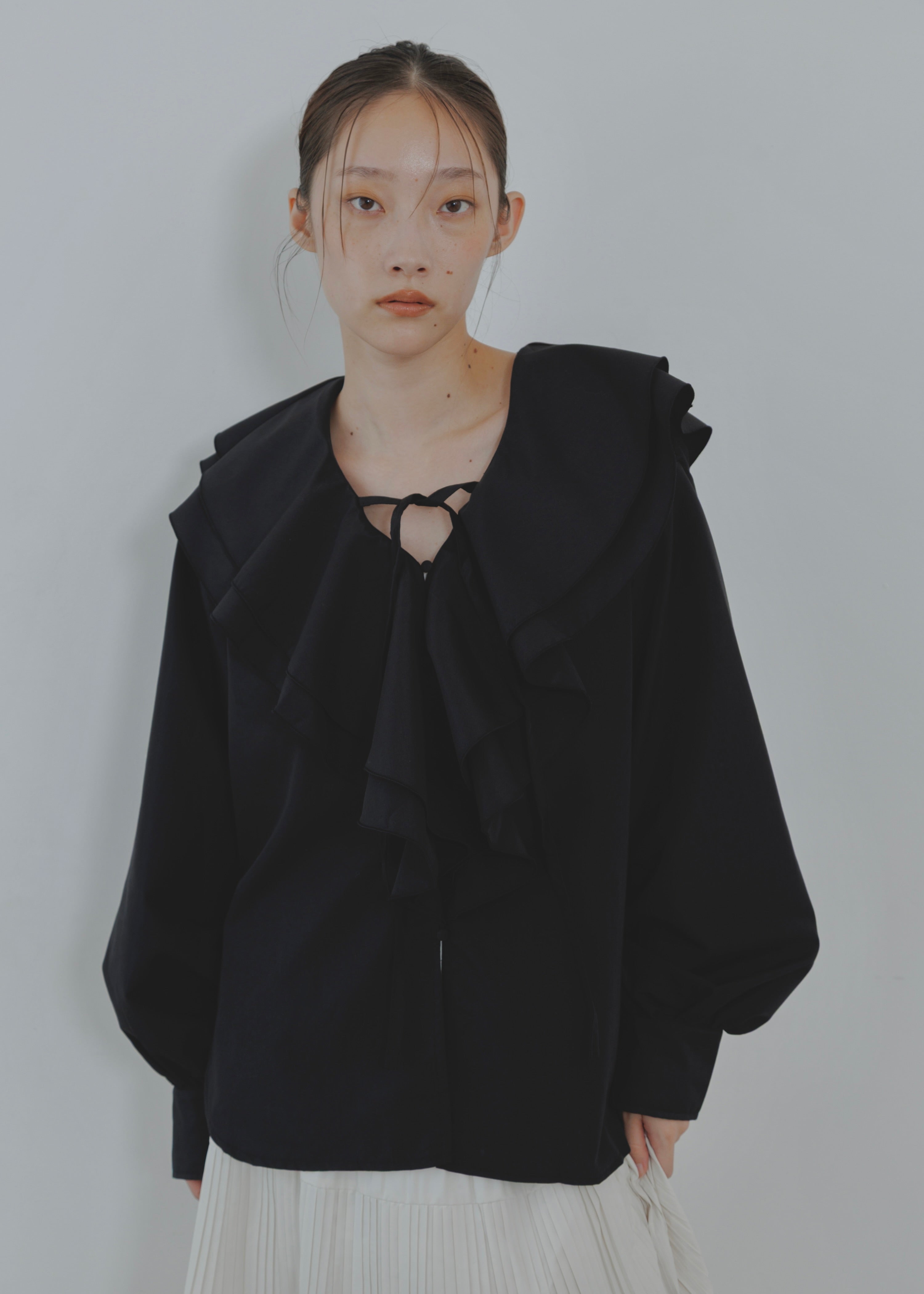 FRILL COLLAR SHIRT