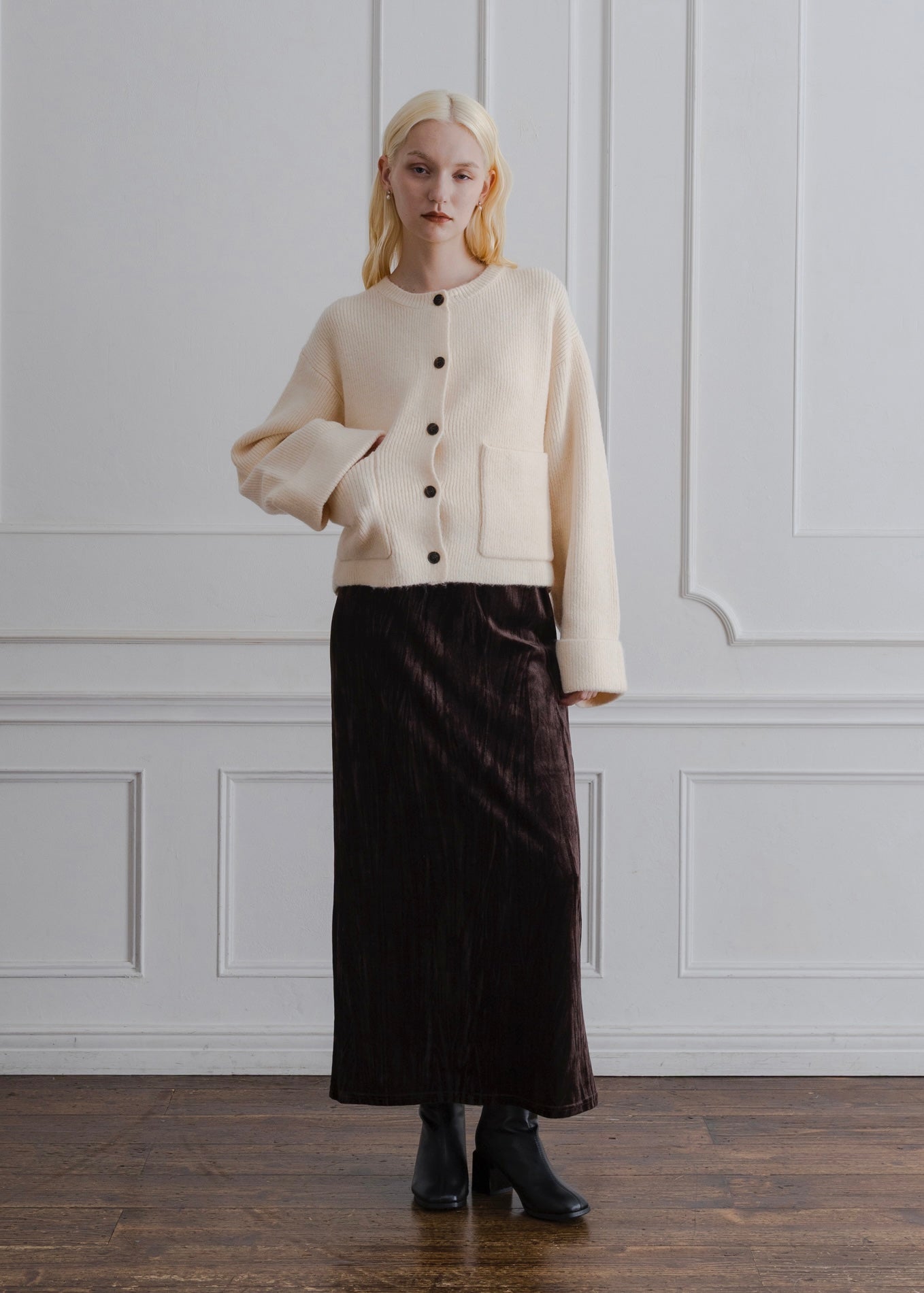 BOA COLLAR CARDIGAN