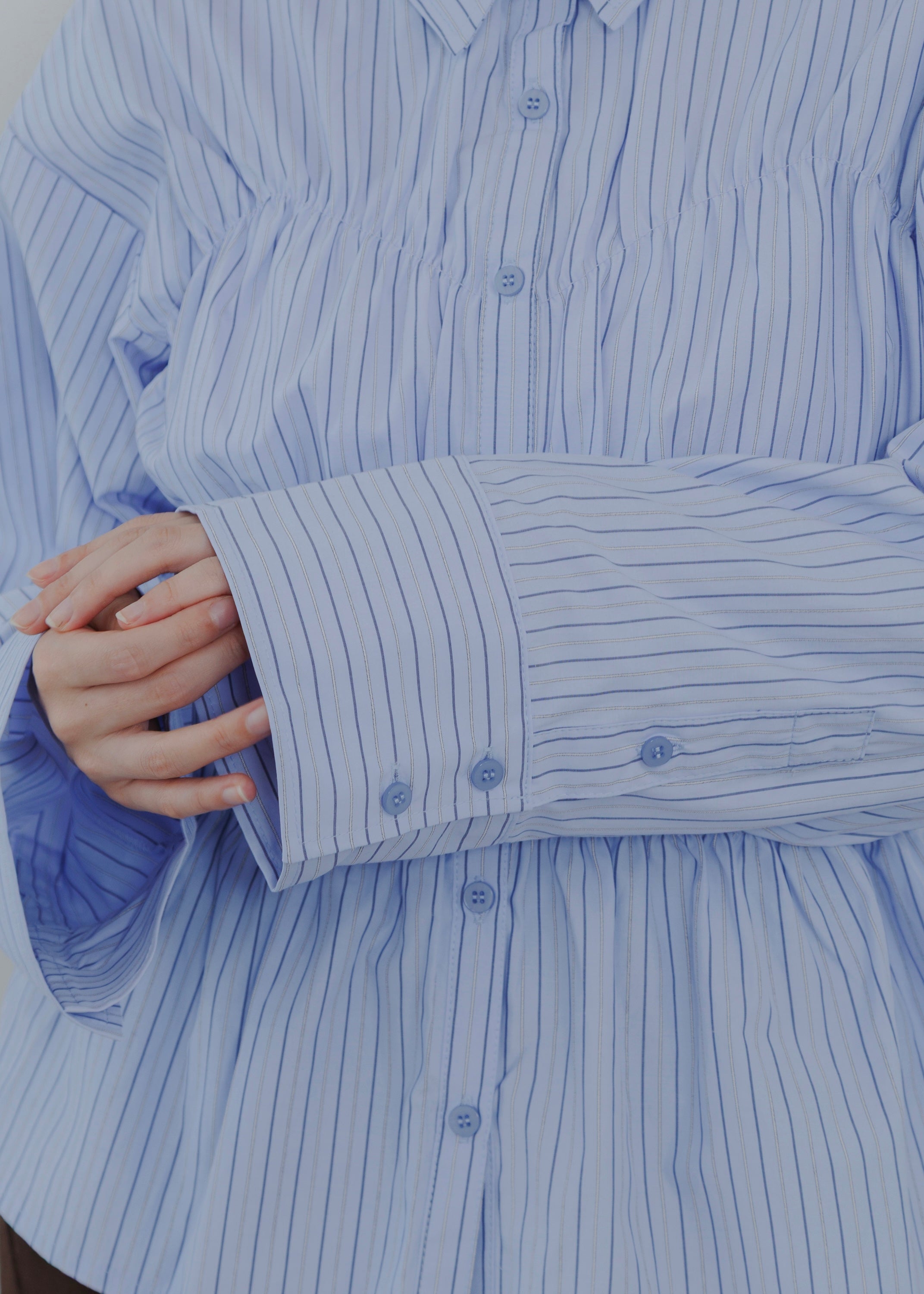 STRIPE SHIRRING SHIRT