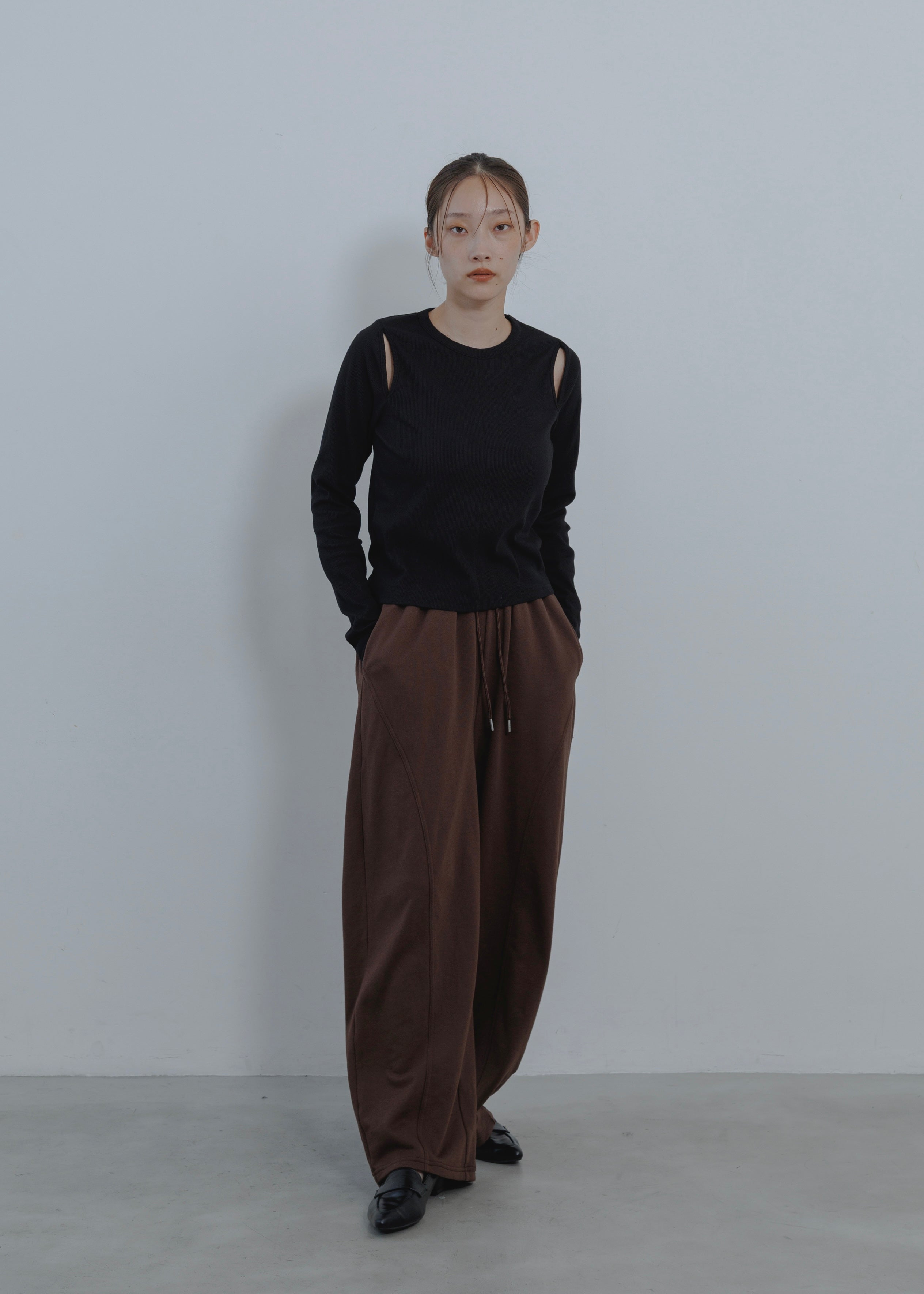 CUT OUT PULLOVER