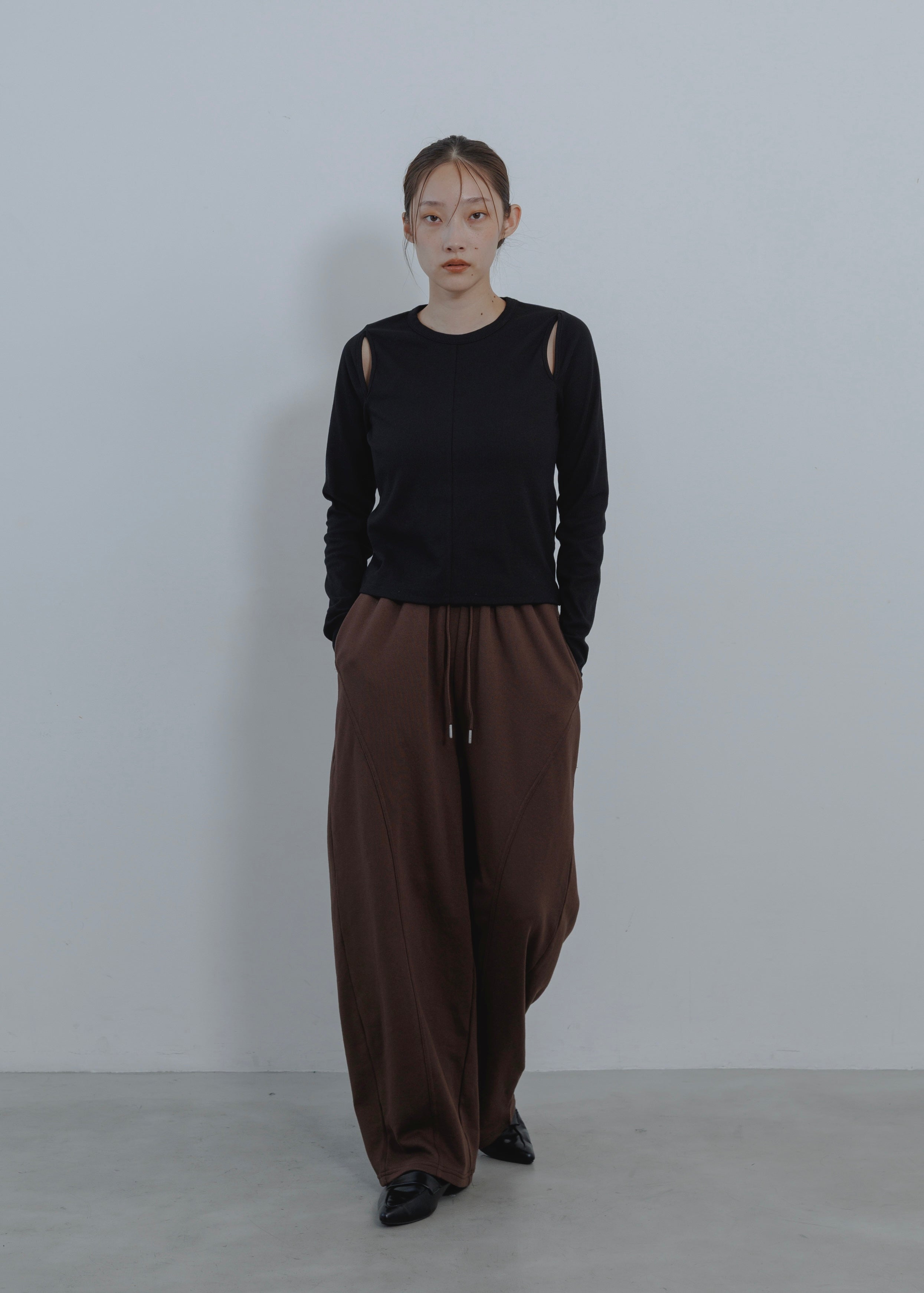 CUT OUT PULLOVER
