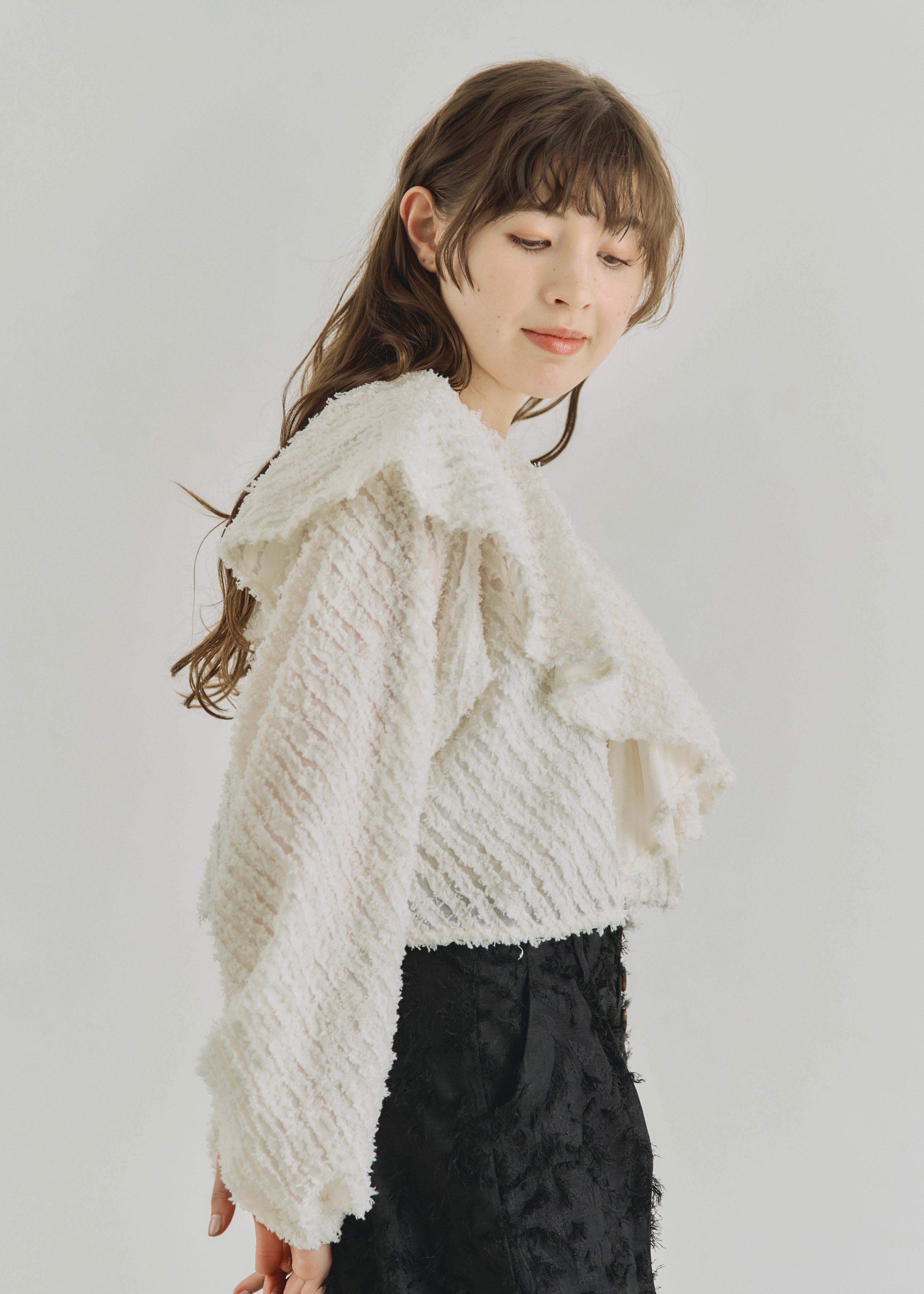 FRINGE CROPPED BLOUSE