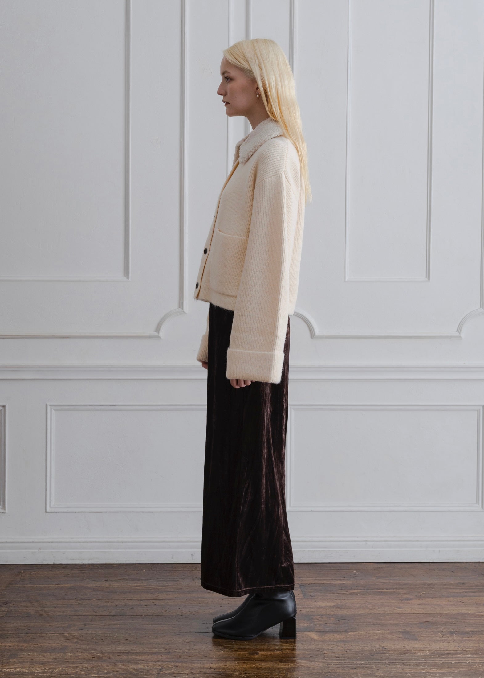 BOA COLLAR CARDIGAN