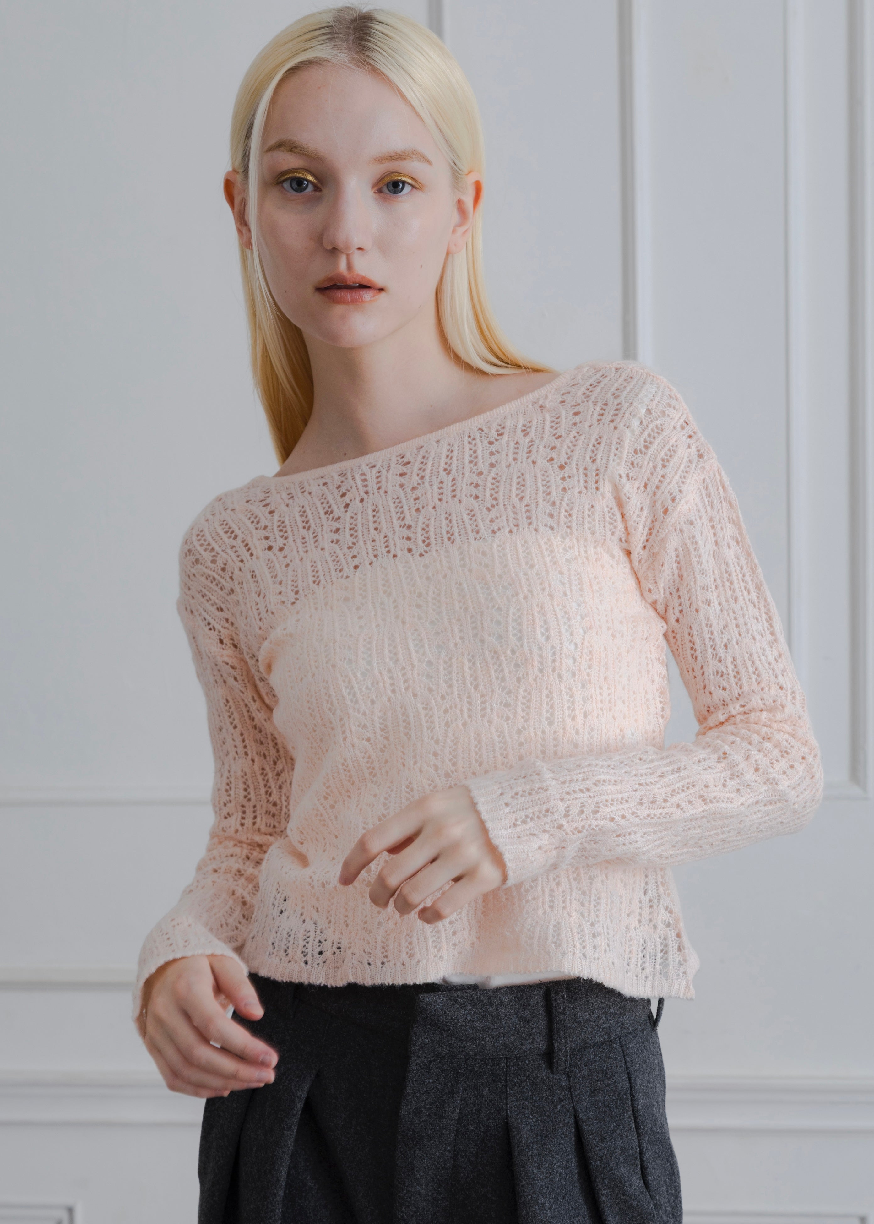 BACK OPEN KNIT