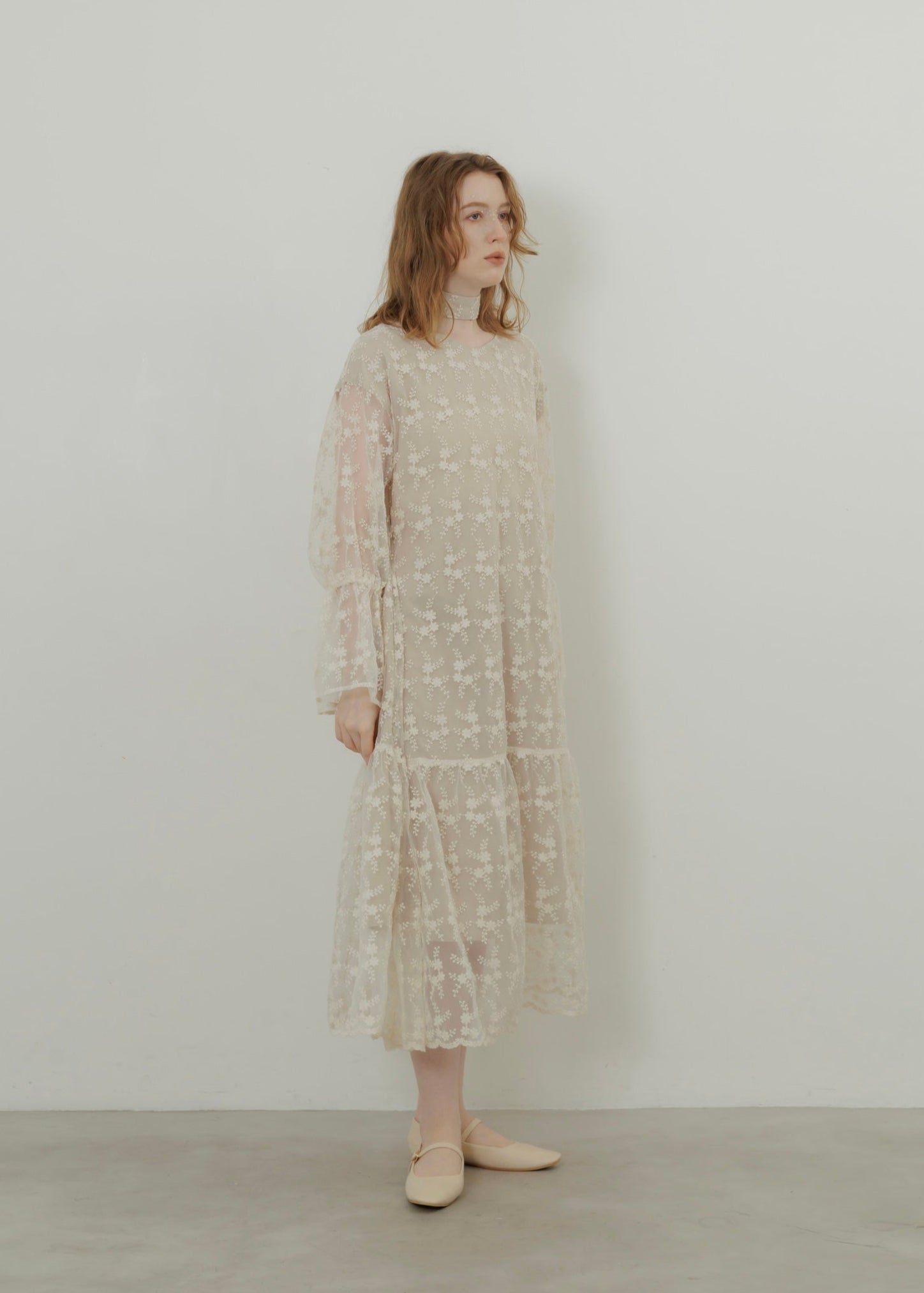 RIBBON TIE LACE DRESS