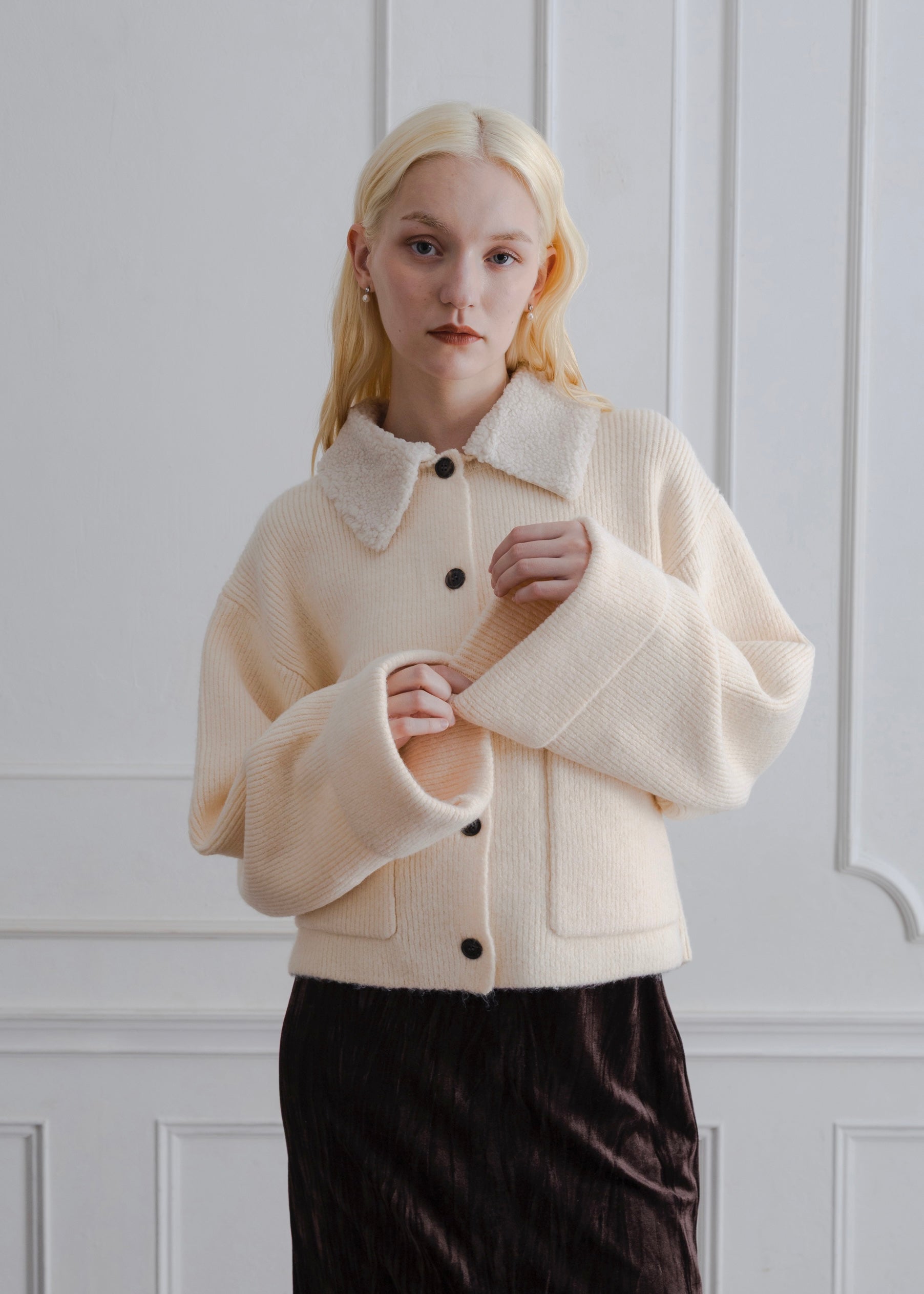 BOA COLLAR CARDIGAN