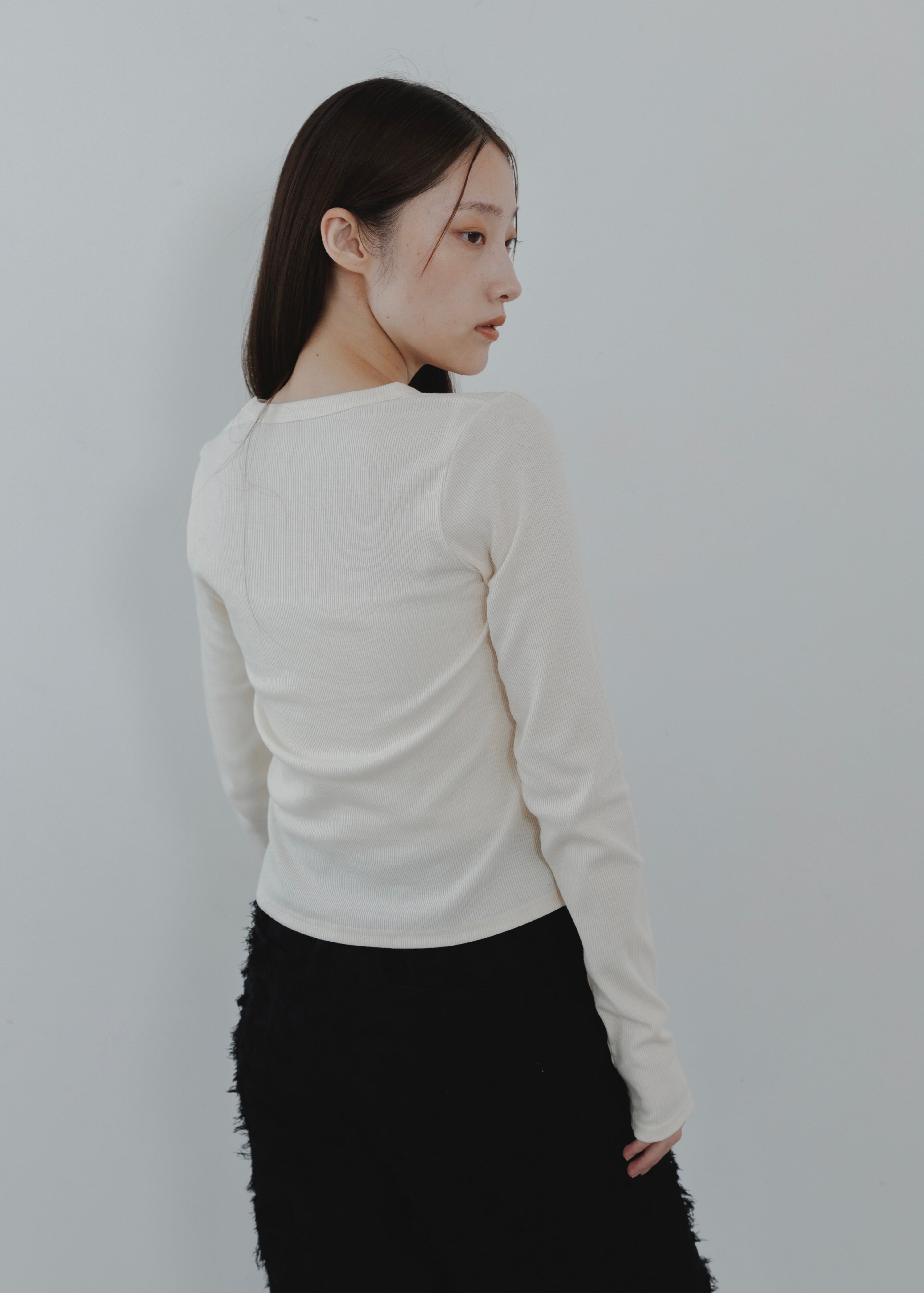 CUT OUT PULLOVER