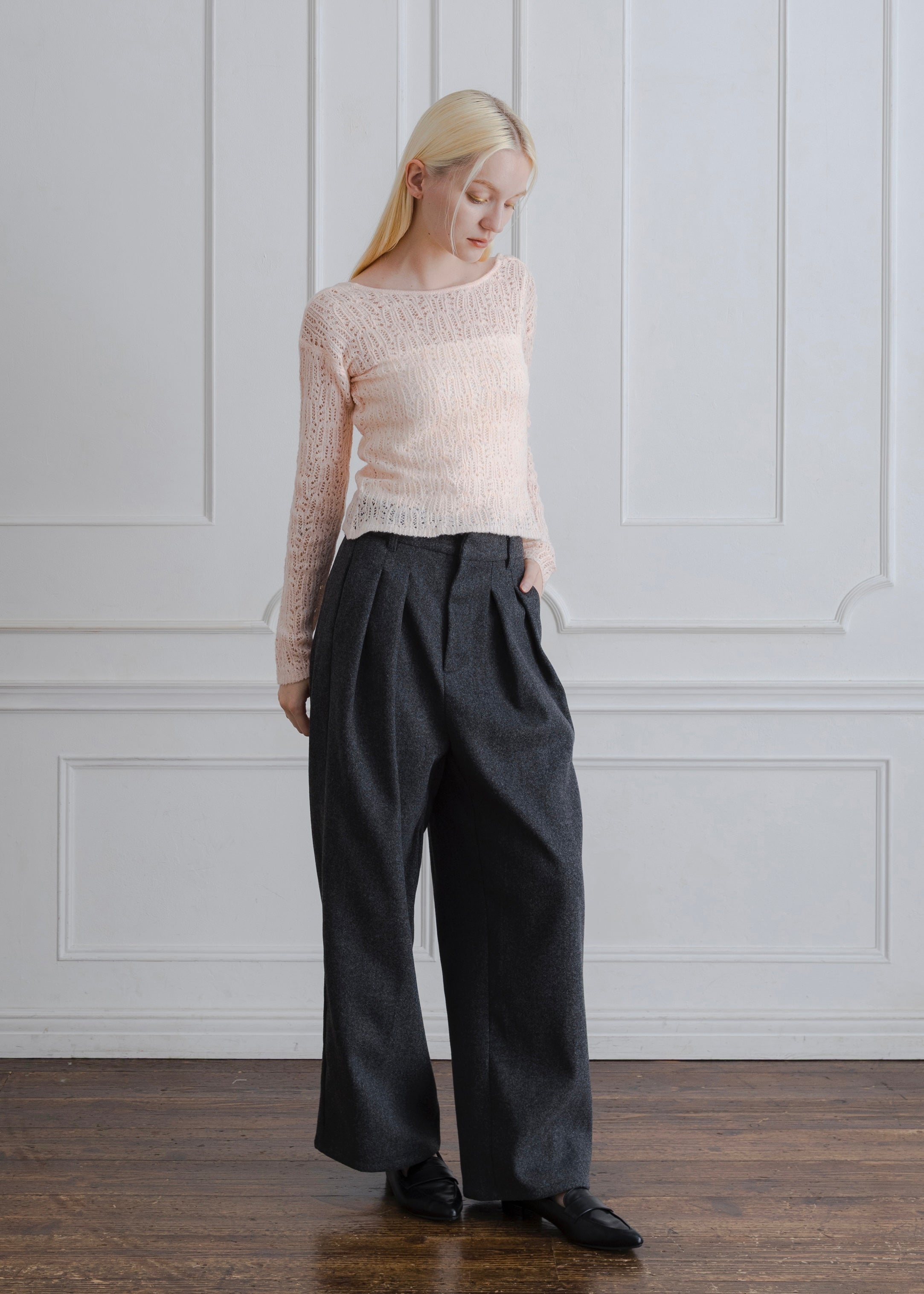 BACK OPEN KNIT