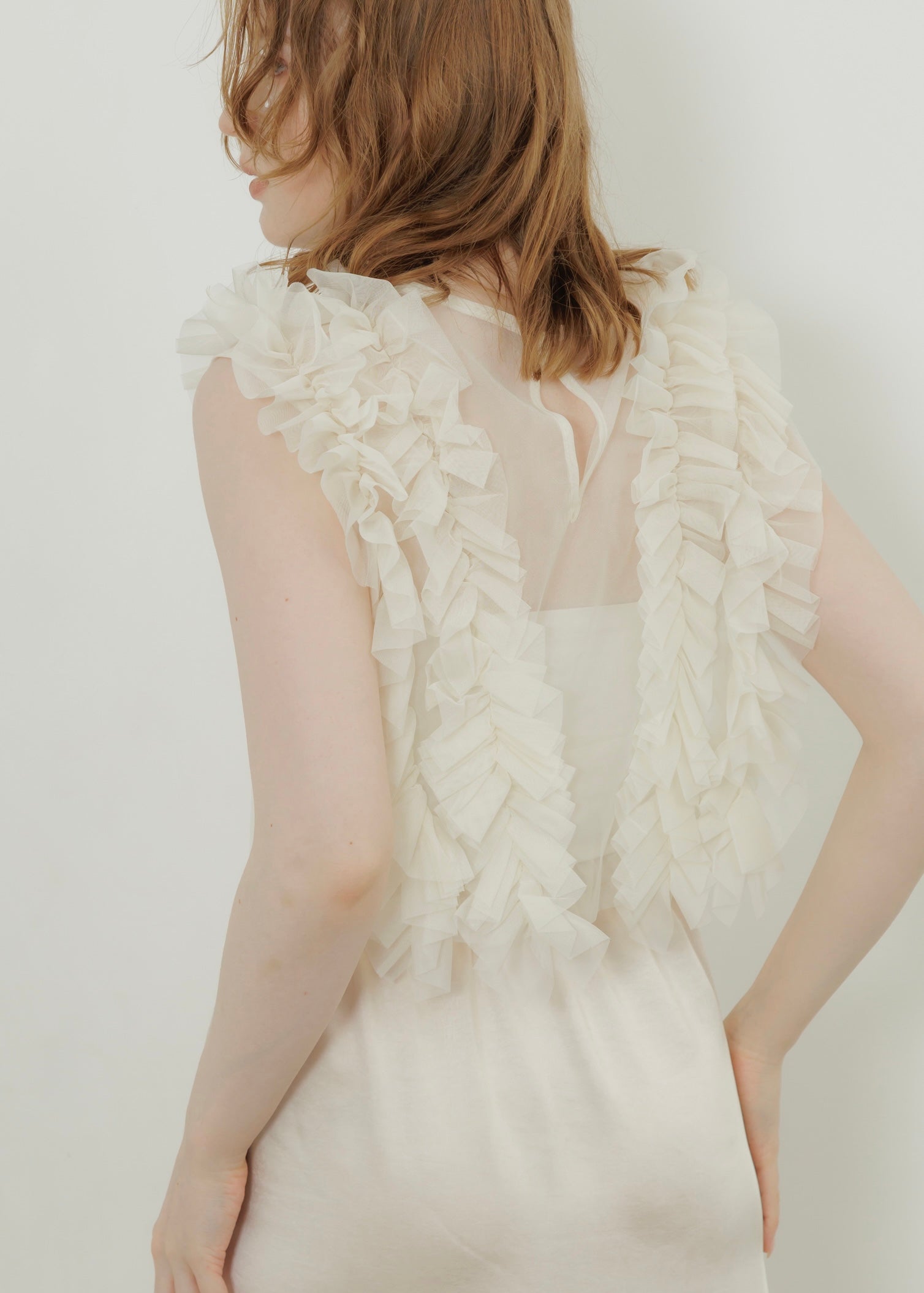 TULLE FRILL VEST