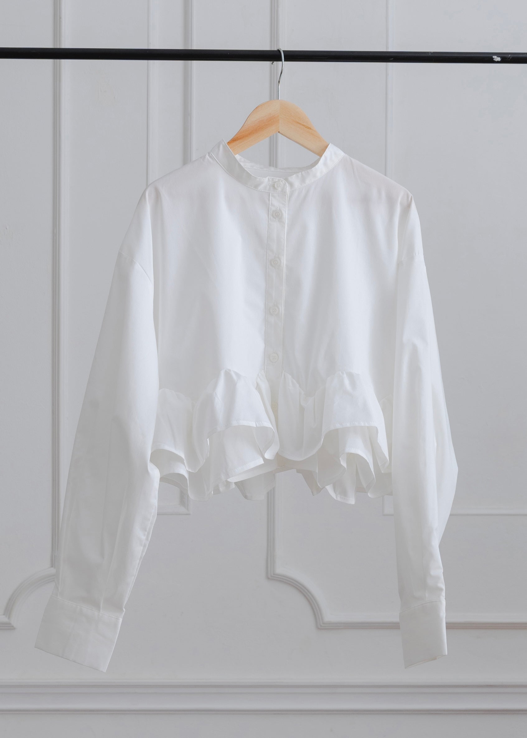 FRILL HEM BLOUSE