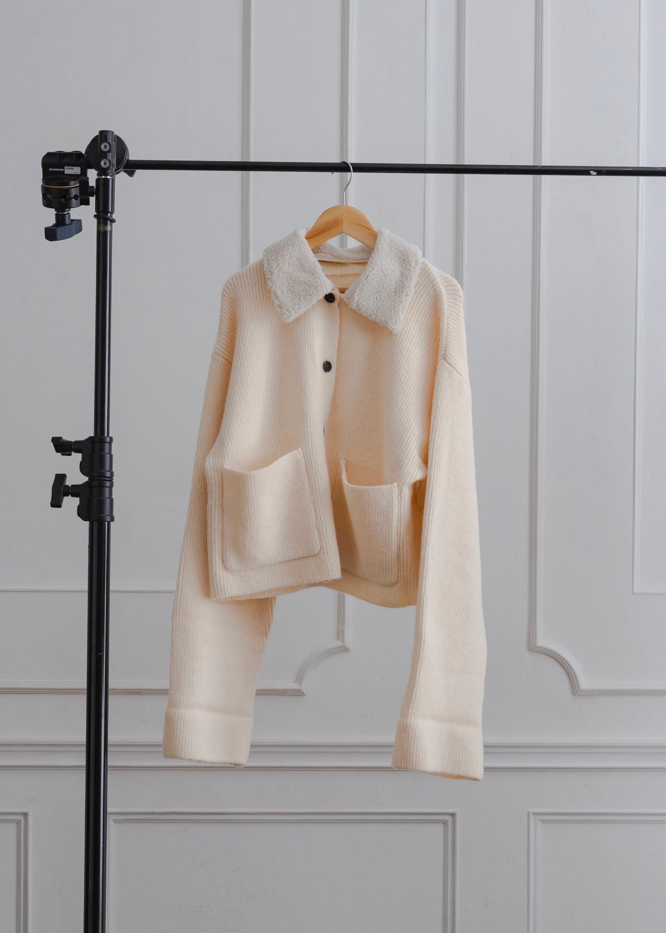 BOA COLLAR CARDIGAN
