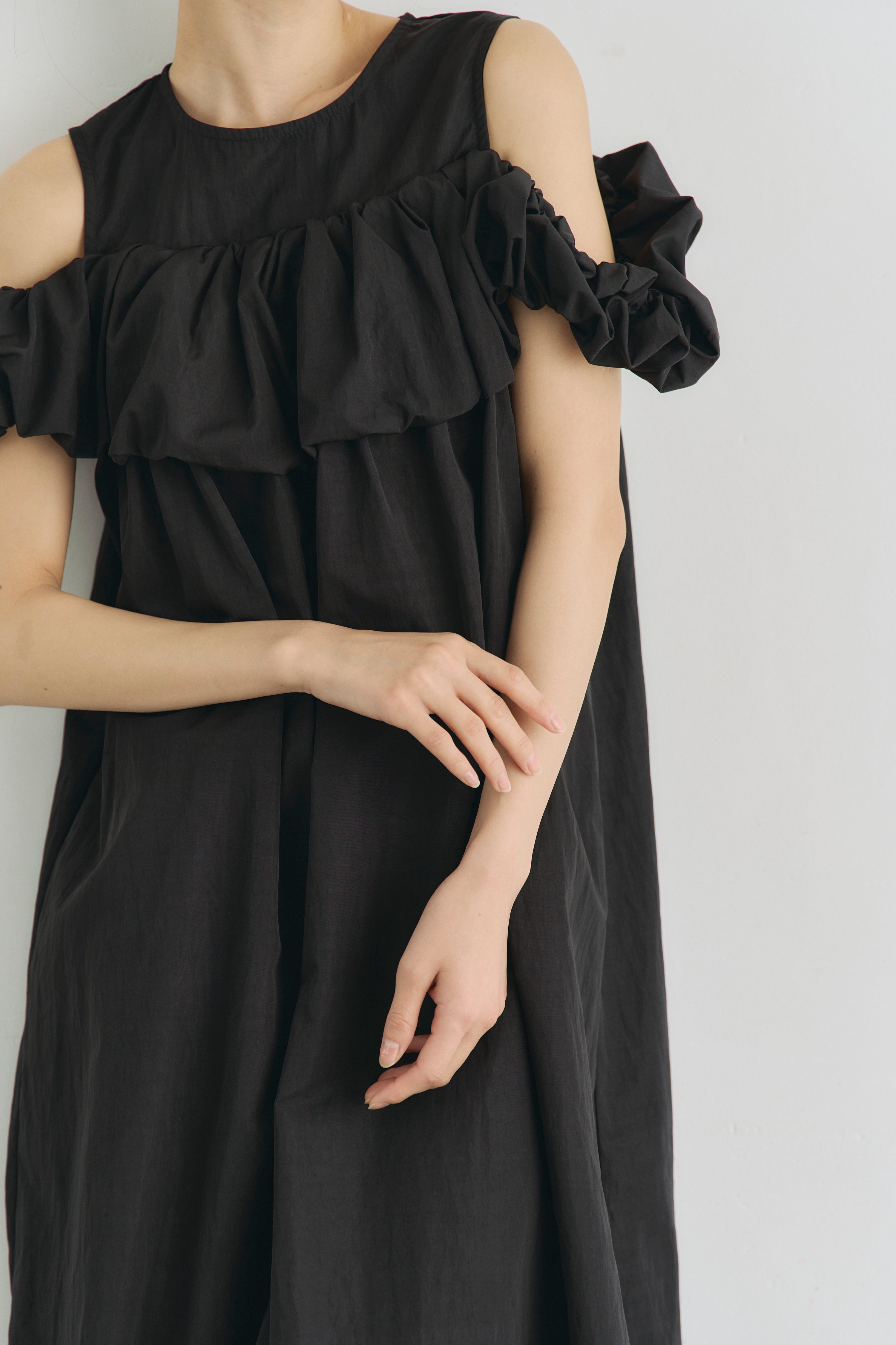 OFF SHOULDER DRESS