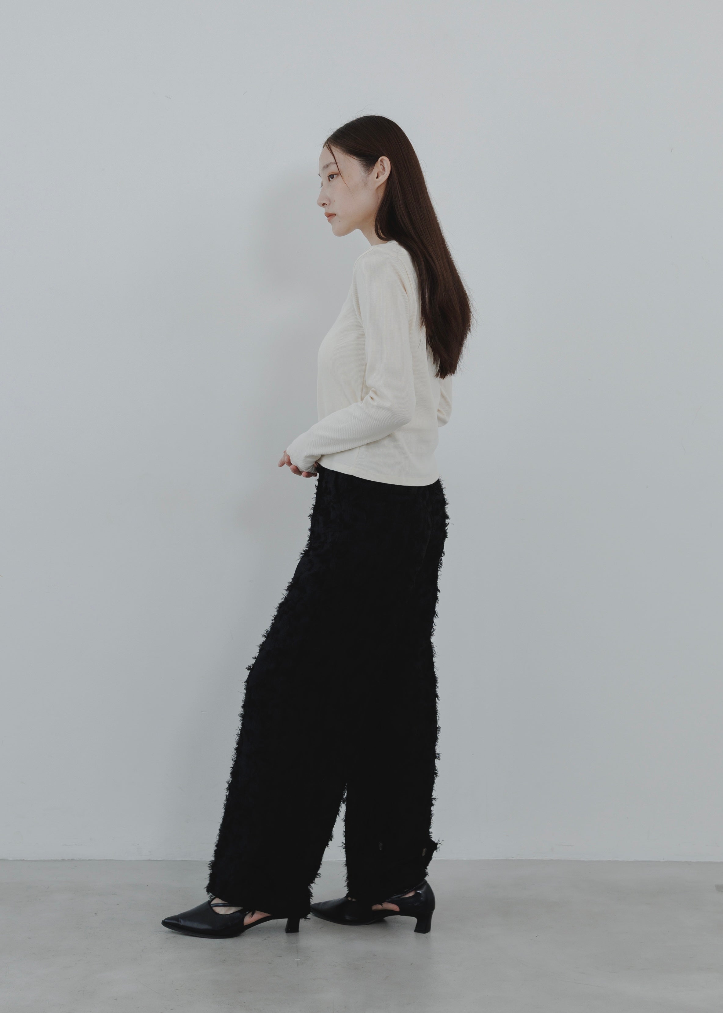 CUT OUT PULLOVER