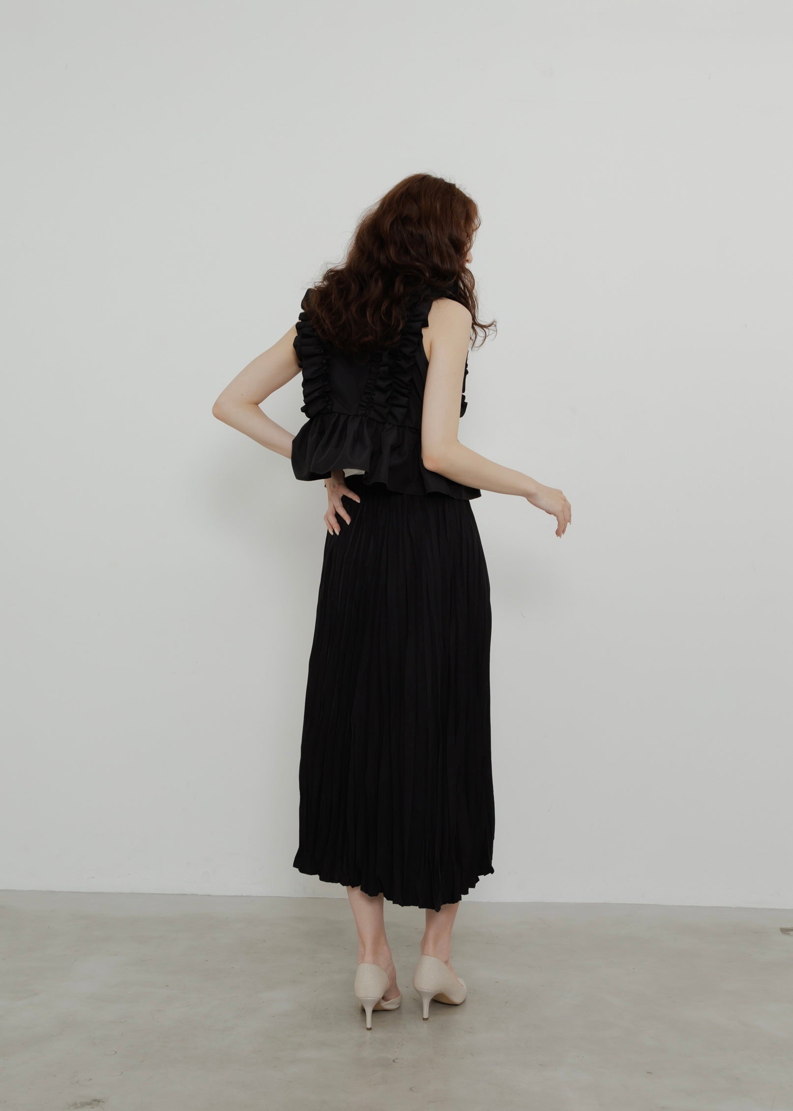 CRUSH PLEATS SKIRT
