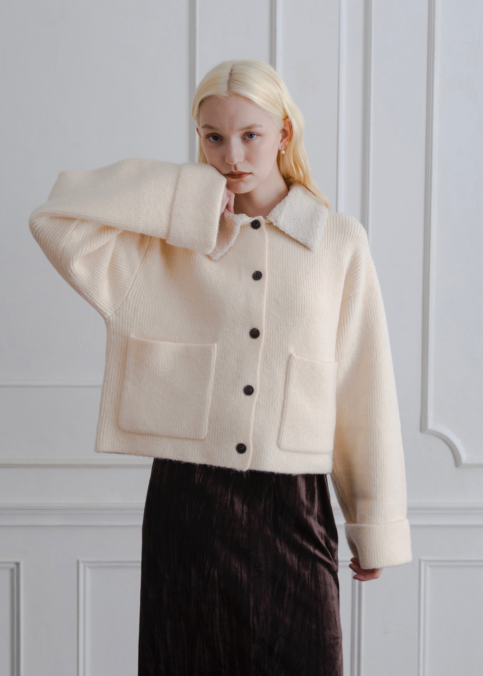 BOA COLLAR CARDIGAN