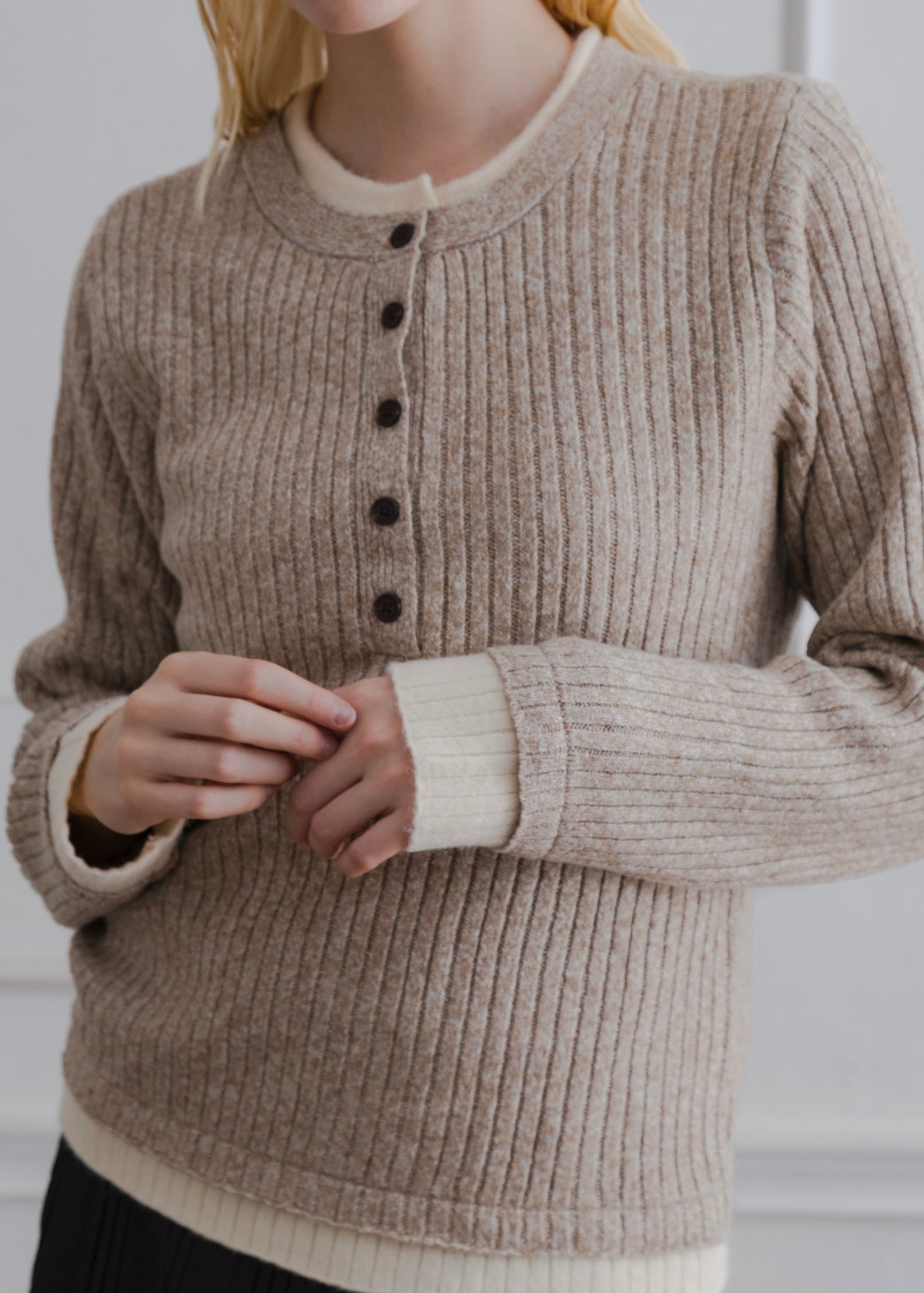 LAYERED MIX KNIT