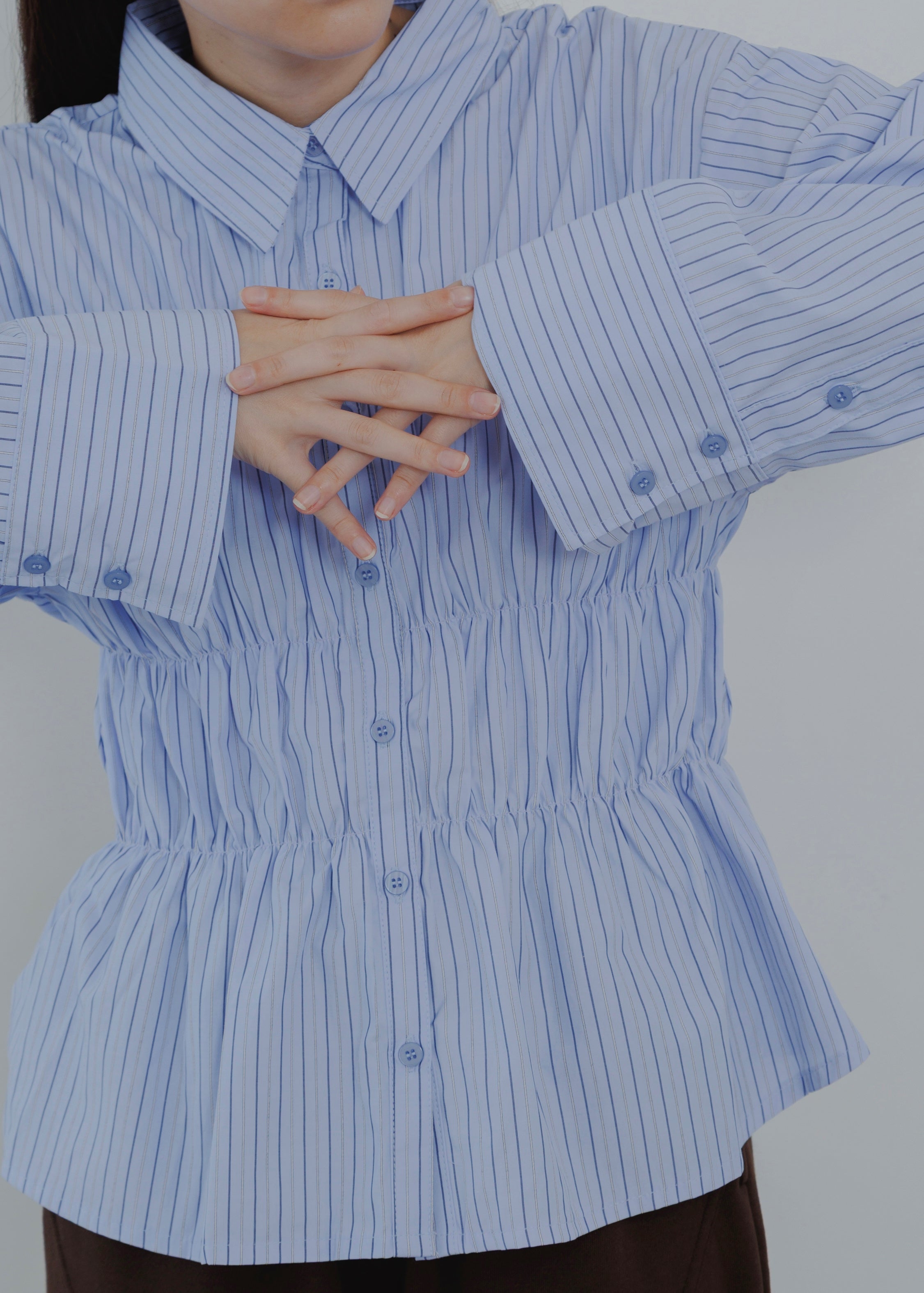 STRIPE SHIRRING SHIRT