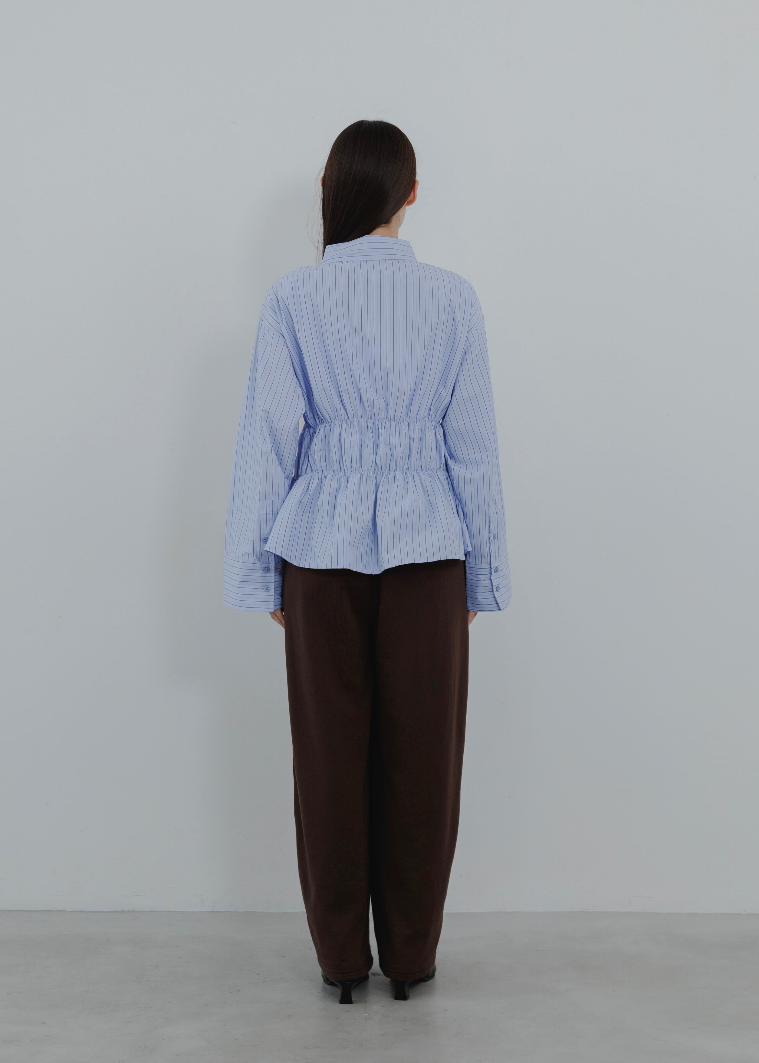 STRIPE SHIRRING SHIRT