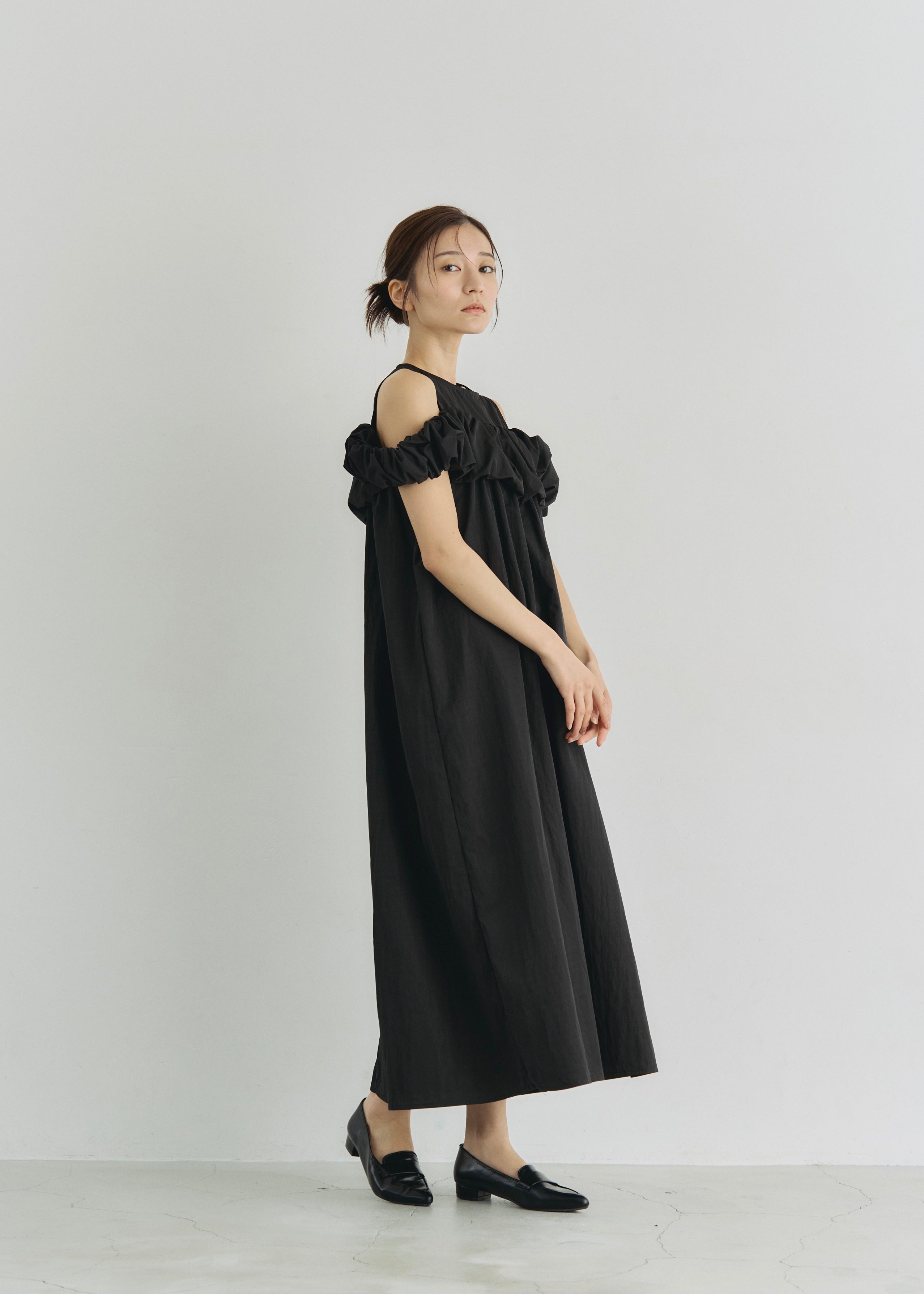 OFF SHOULDER DRESS