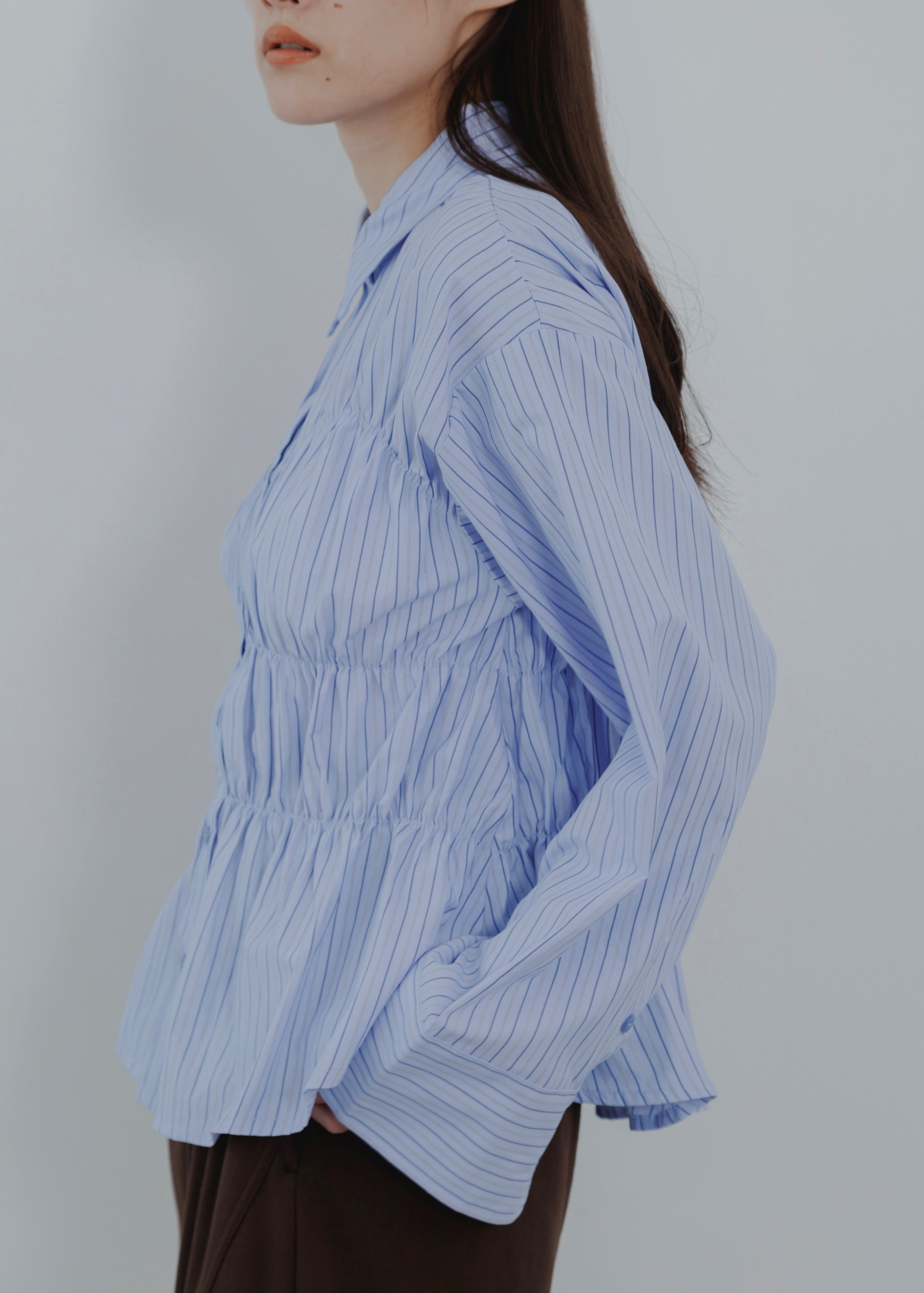 STRIPE SHIRRING SHIRT