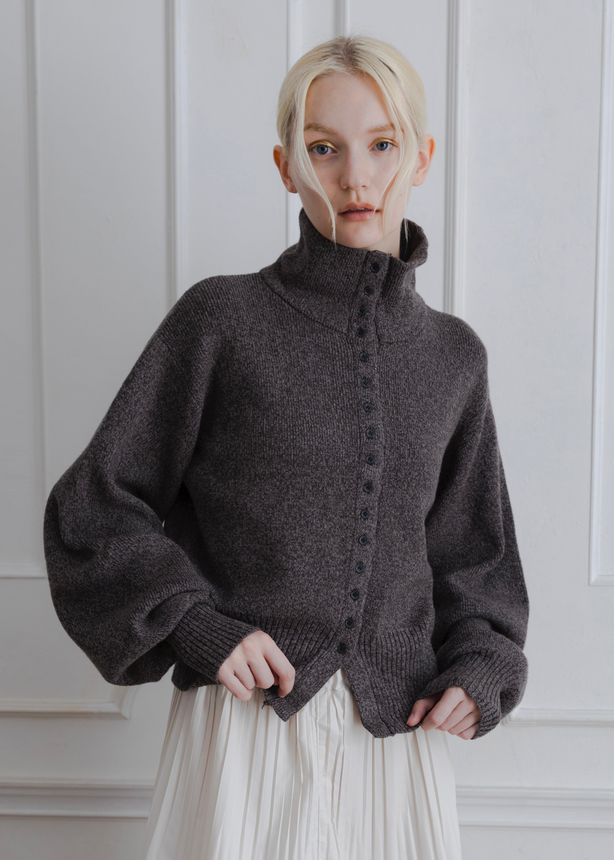 HIGH NECK CARDIGAN