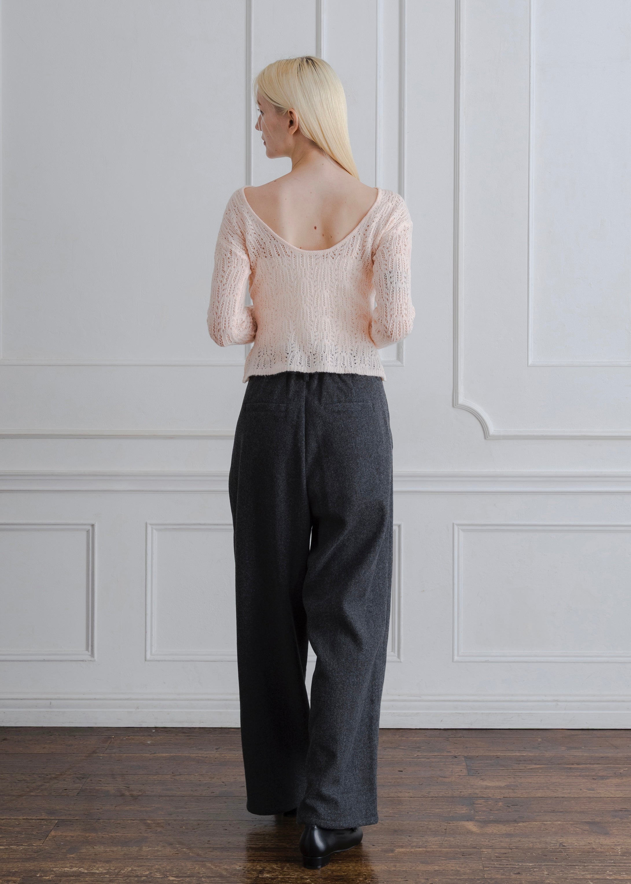 BACK OPEN KNIT