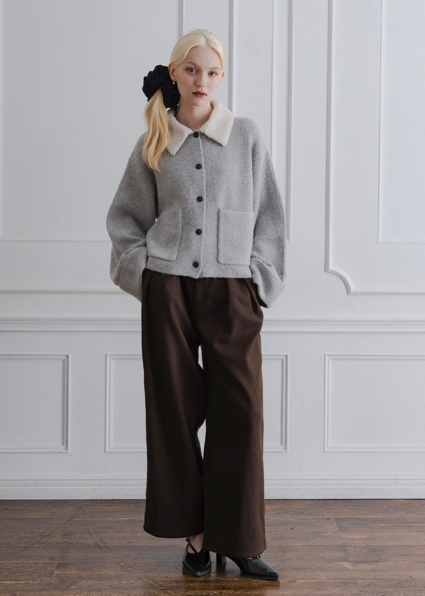 BOA COLLAR CARDIGAN