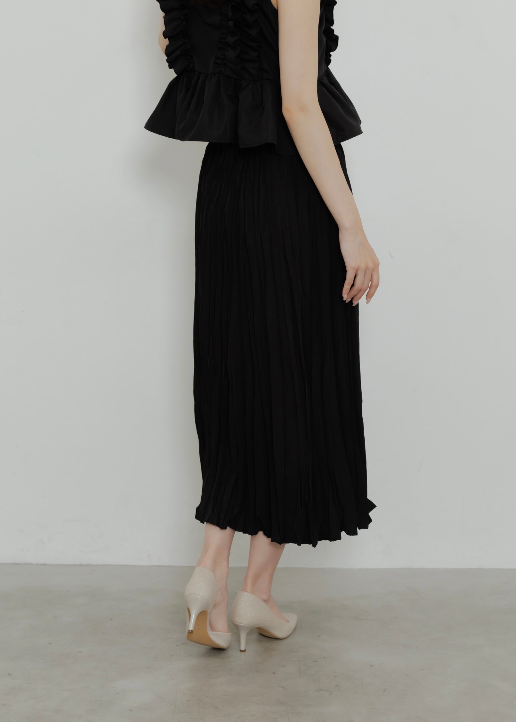 CRUSH PLEATS SKIRT