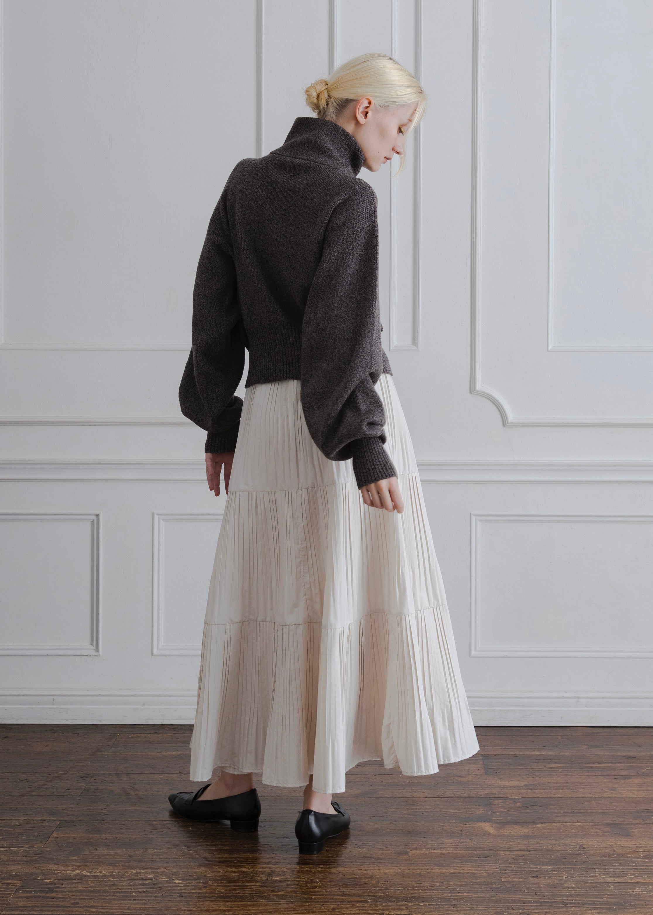 HIGH NECK CARDIGAN
