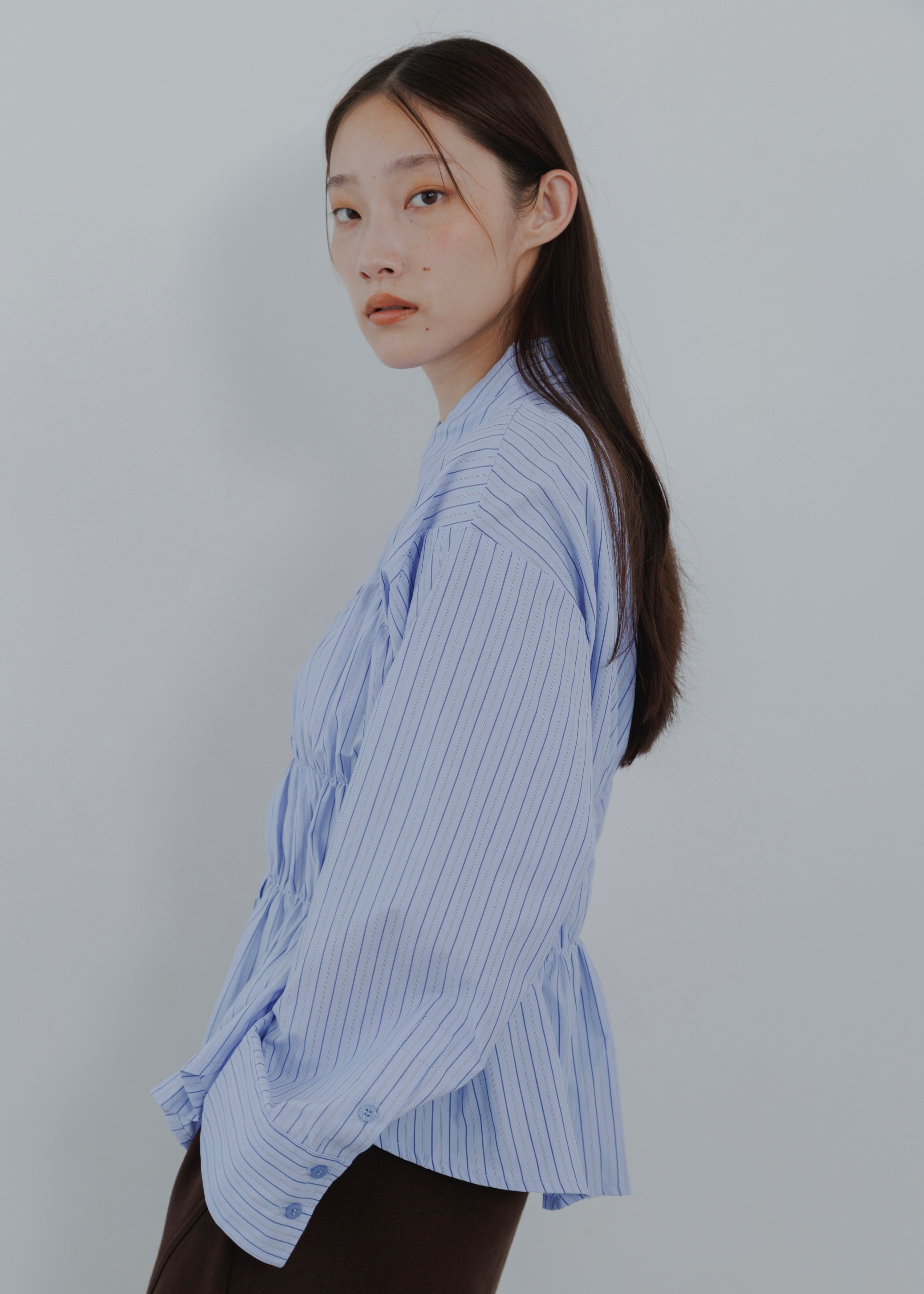 STRIPE SHIRRING SHIRT