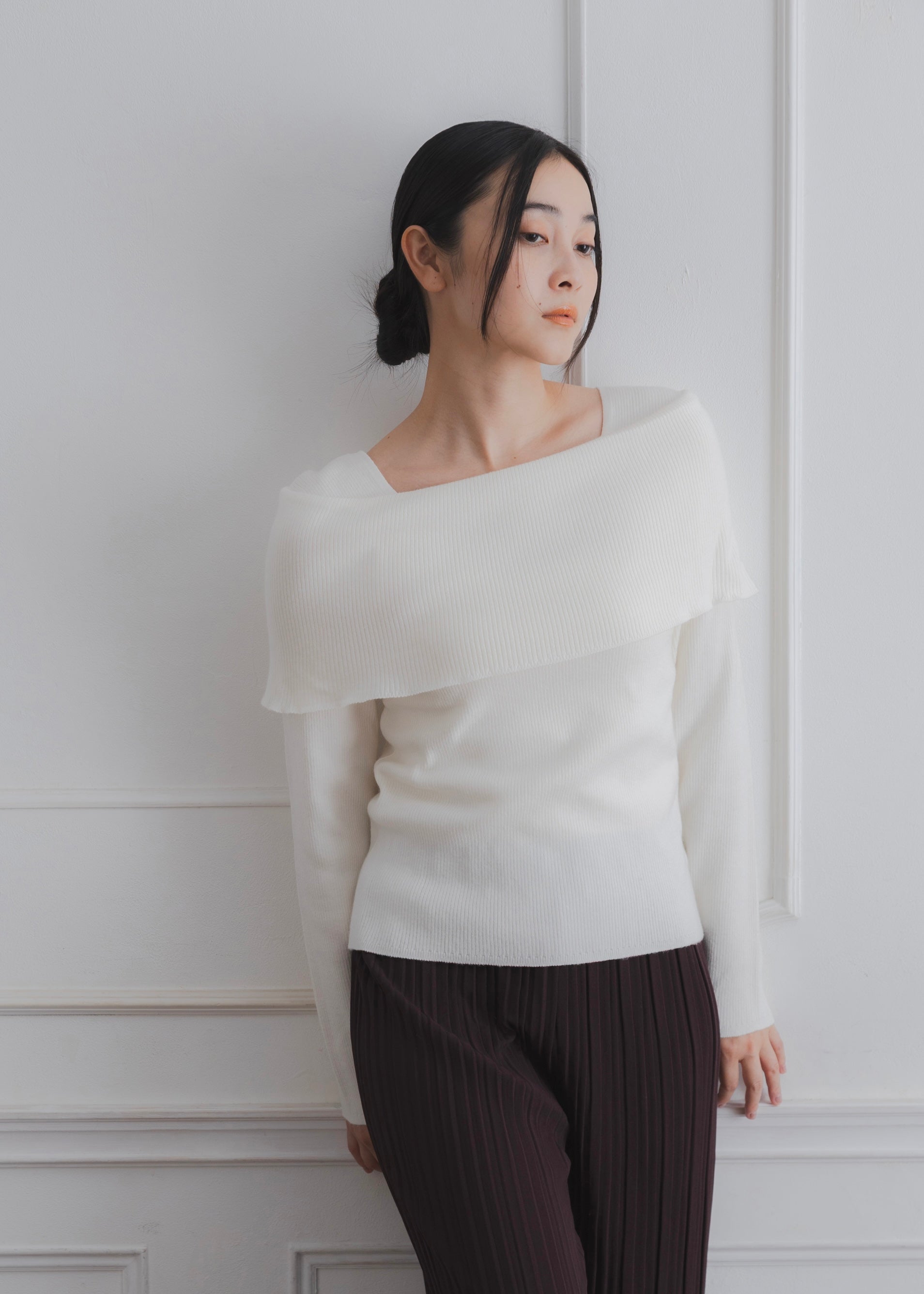 OFF SHOULDER KNIT TOP