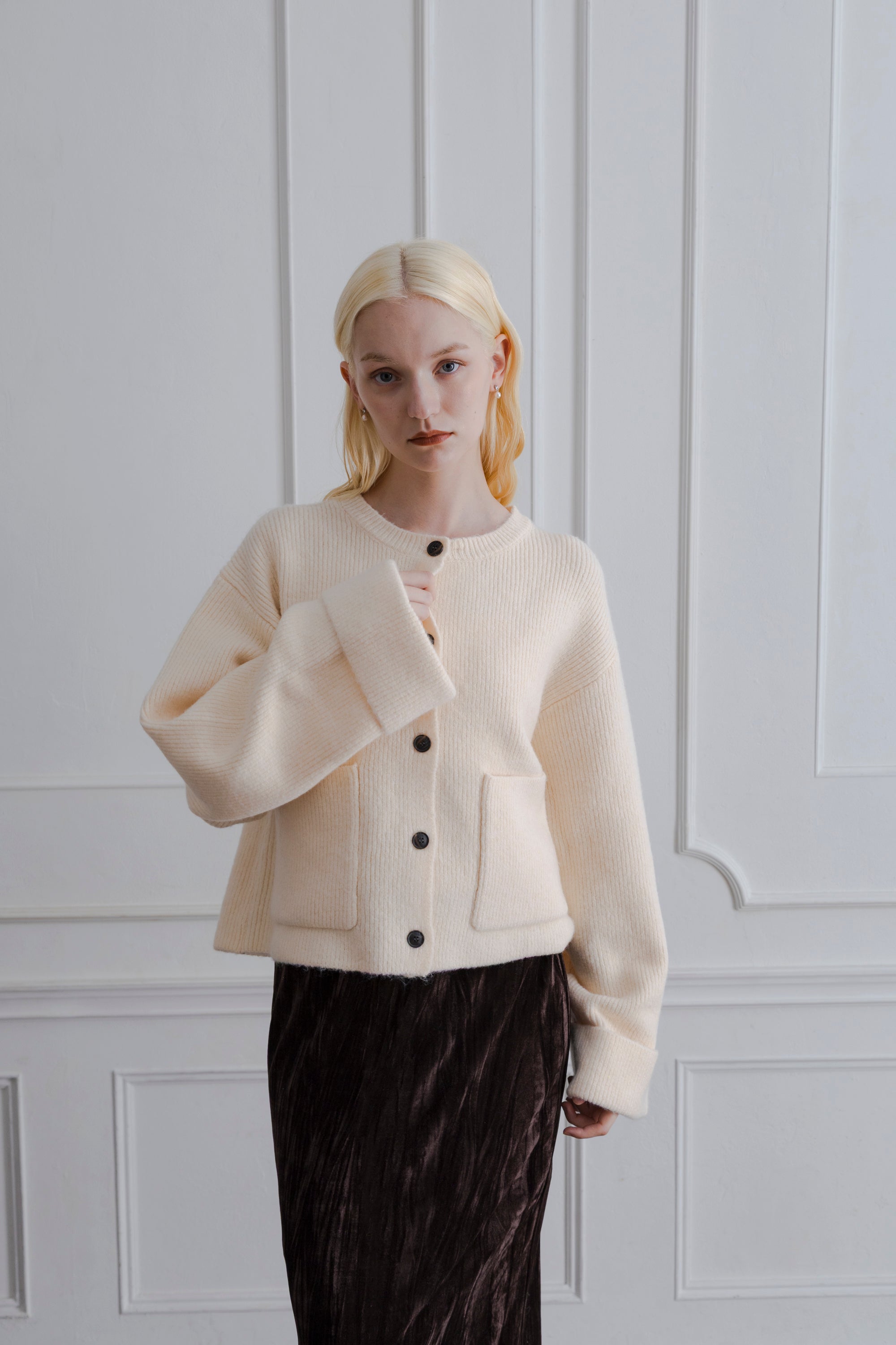 BOA COLLAR CARDIGAN