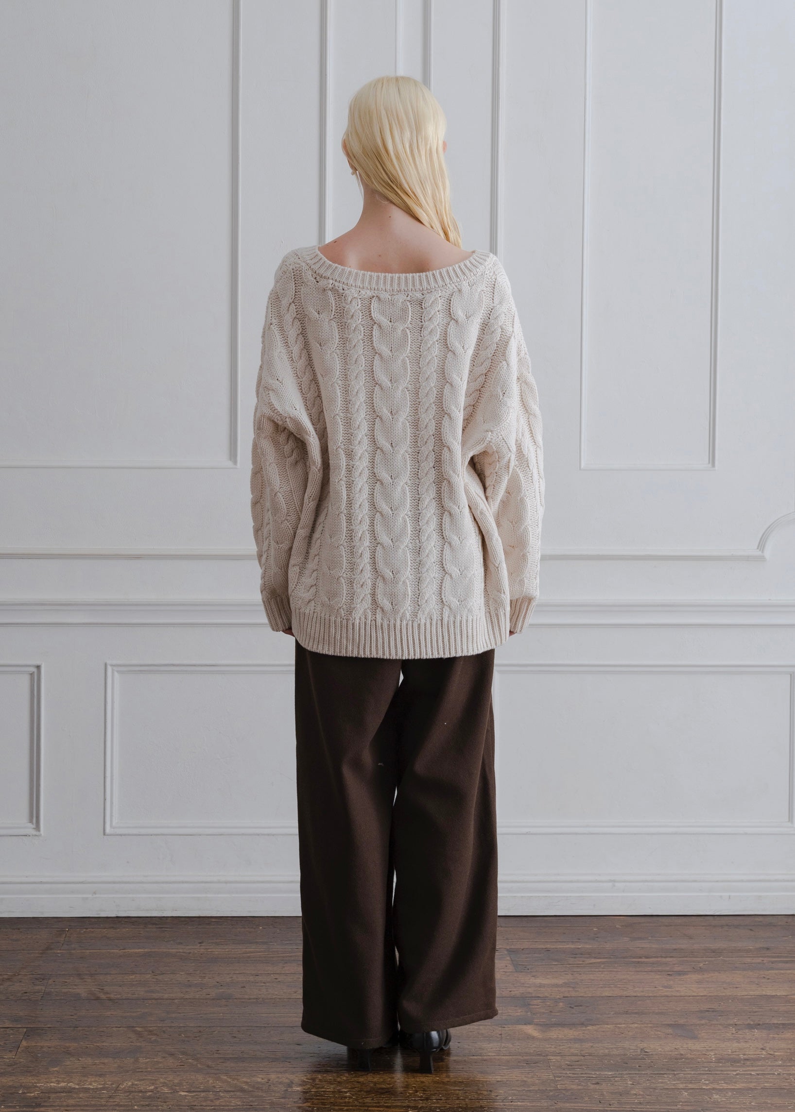 VNECK CABLE KNIT PULLOVER