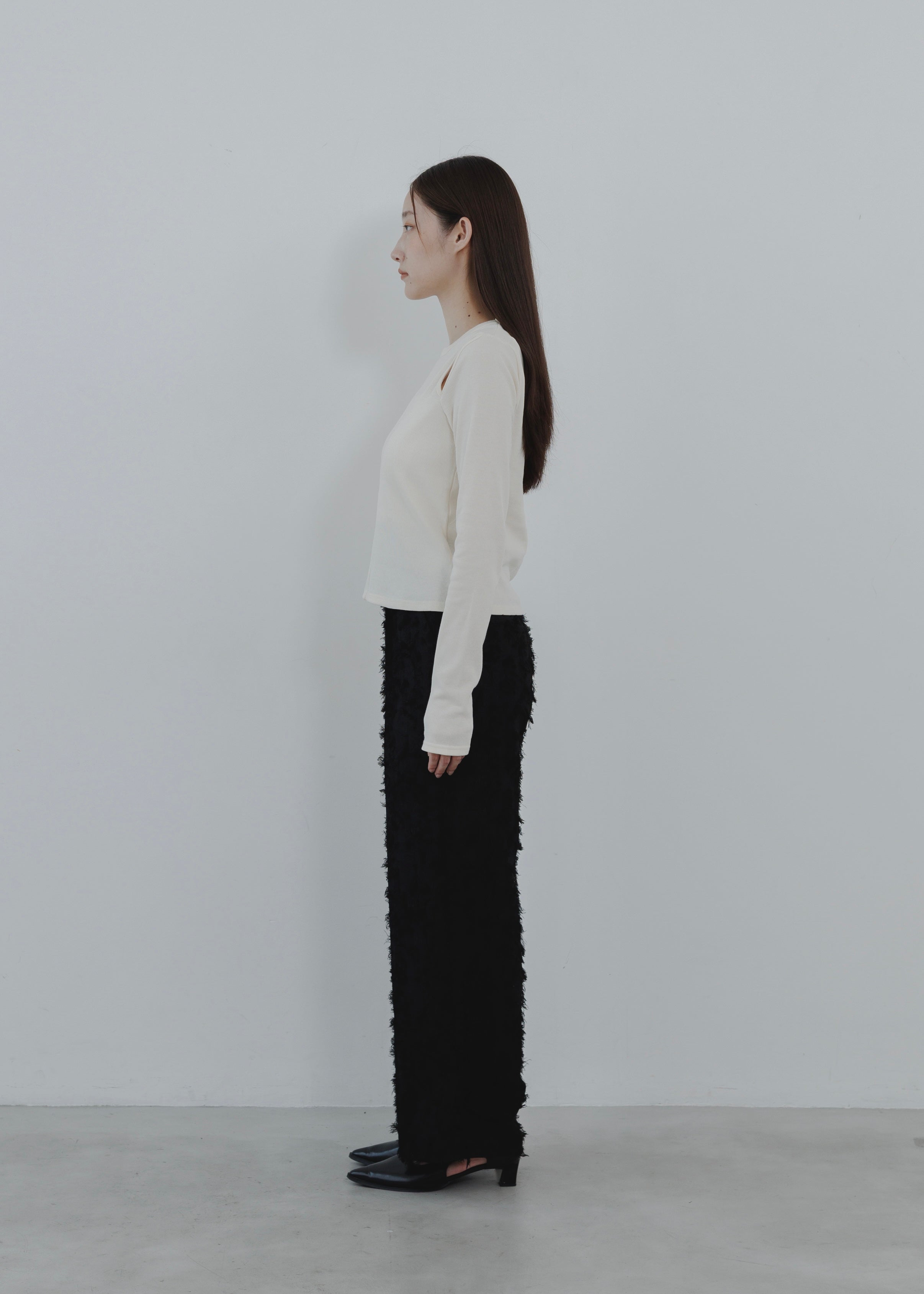 CUT OUT PULLOVER