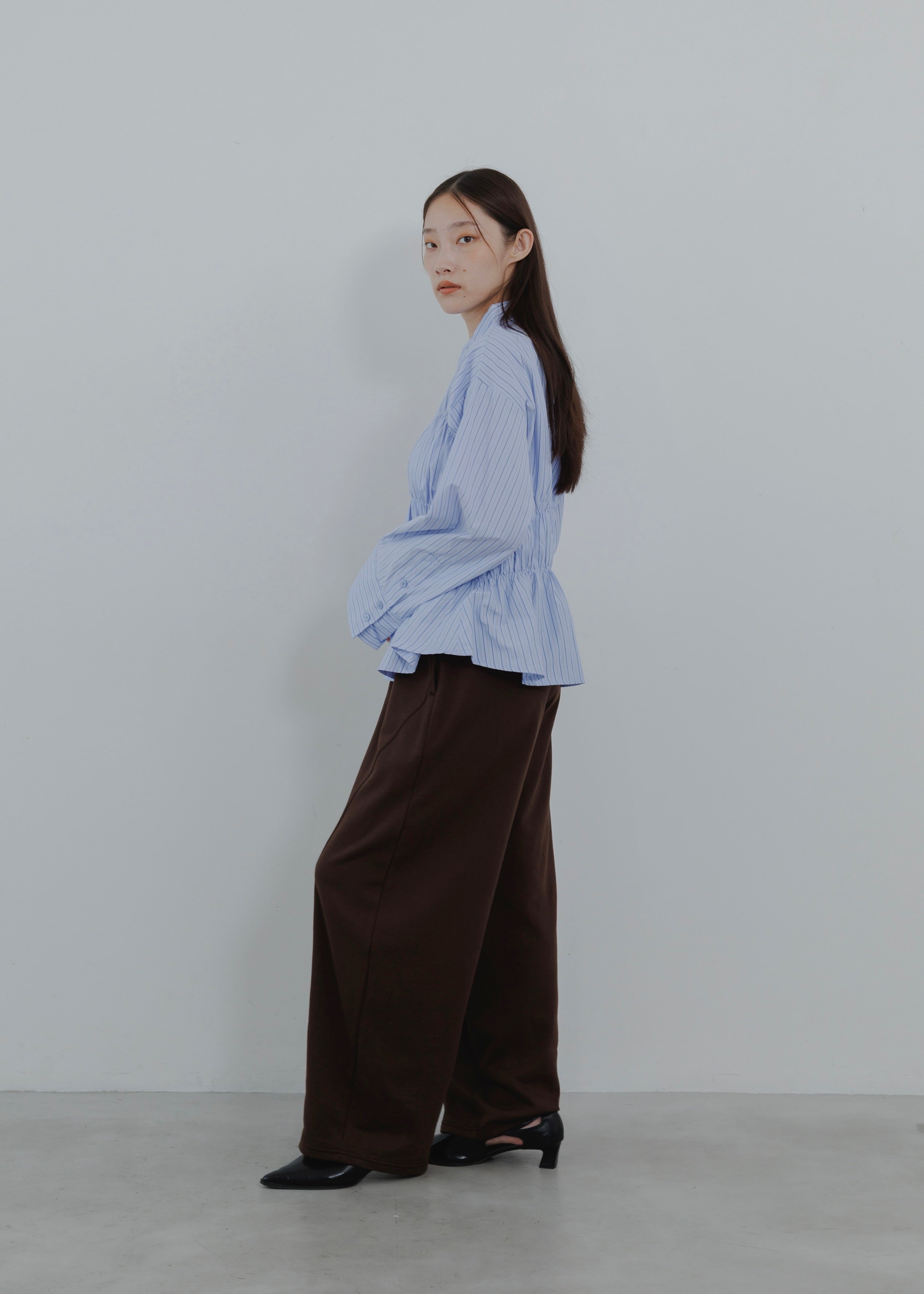 STRIPE SHIRRING SHIRT