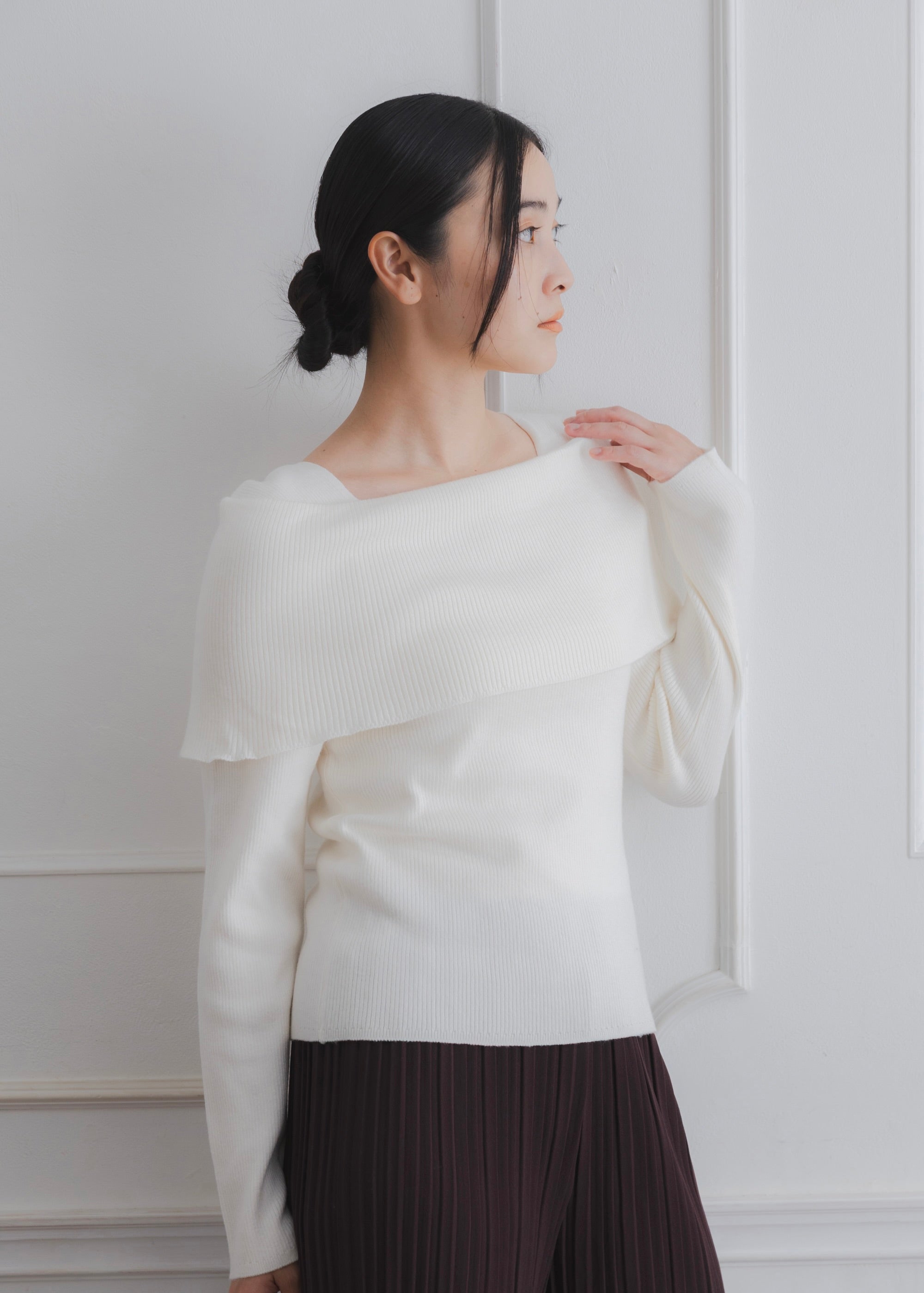 OFF SHOULDER KNIT TOP