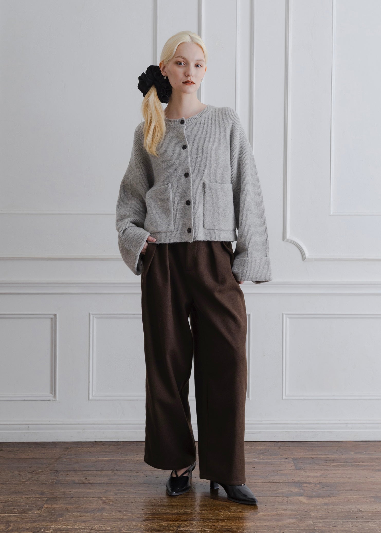 BOA COLLAR CARDIGAN