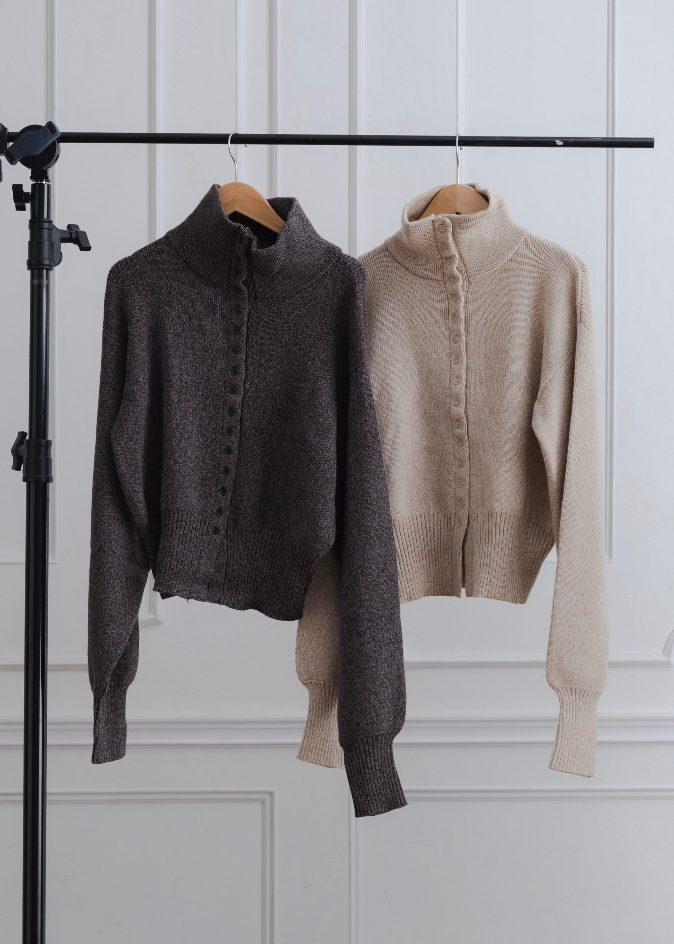 HIGH NECK CARDIGAN